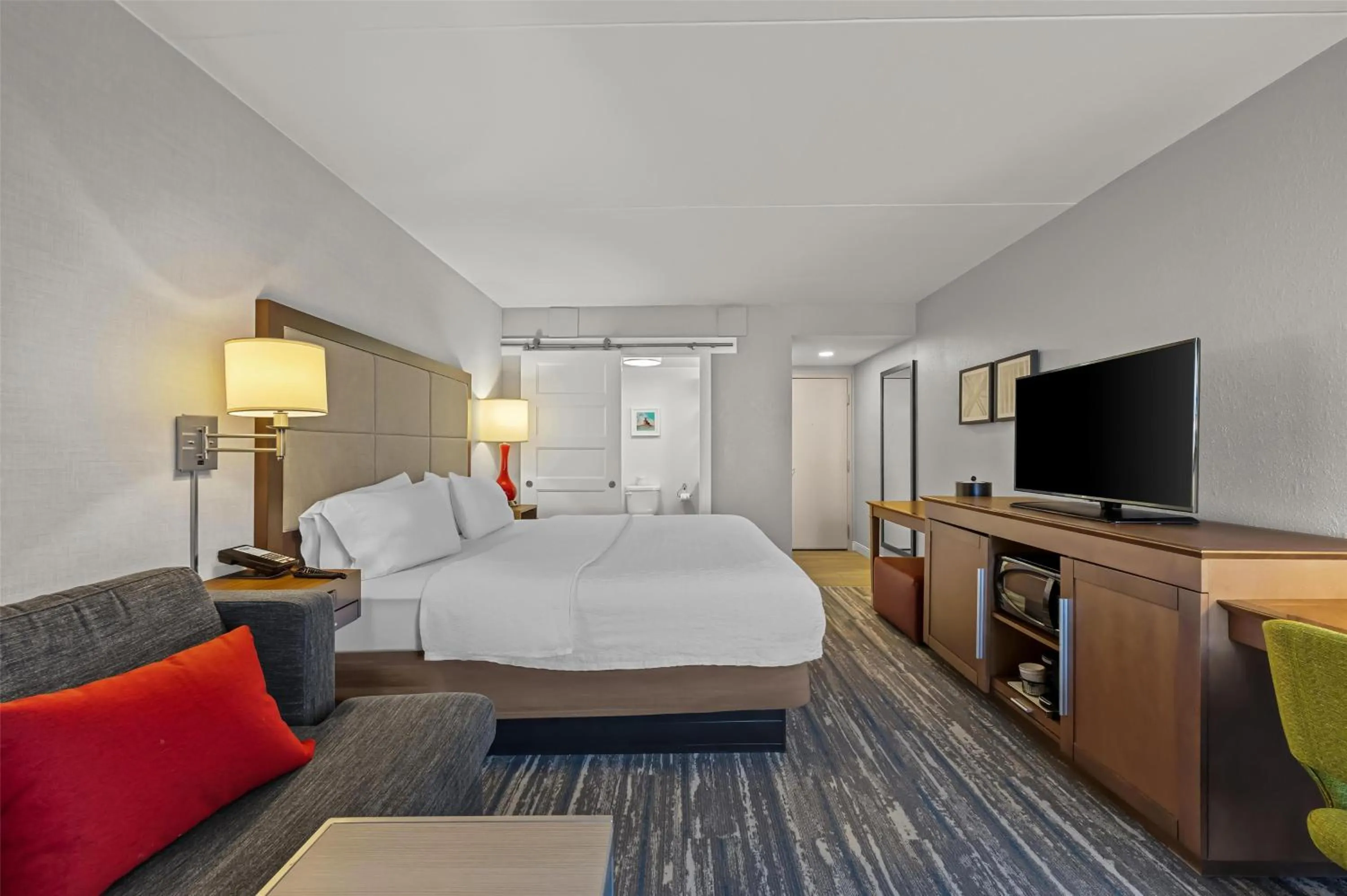 Bed in Hampton Inn Toledo-South/Maumee