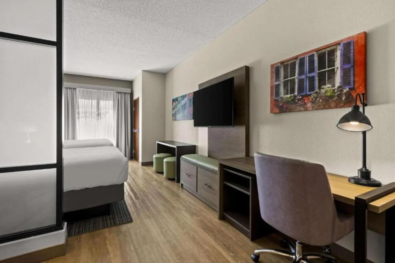 Bedroom, Bed in Comfort Suites Charleston West Ashley