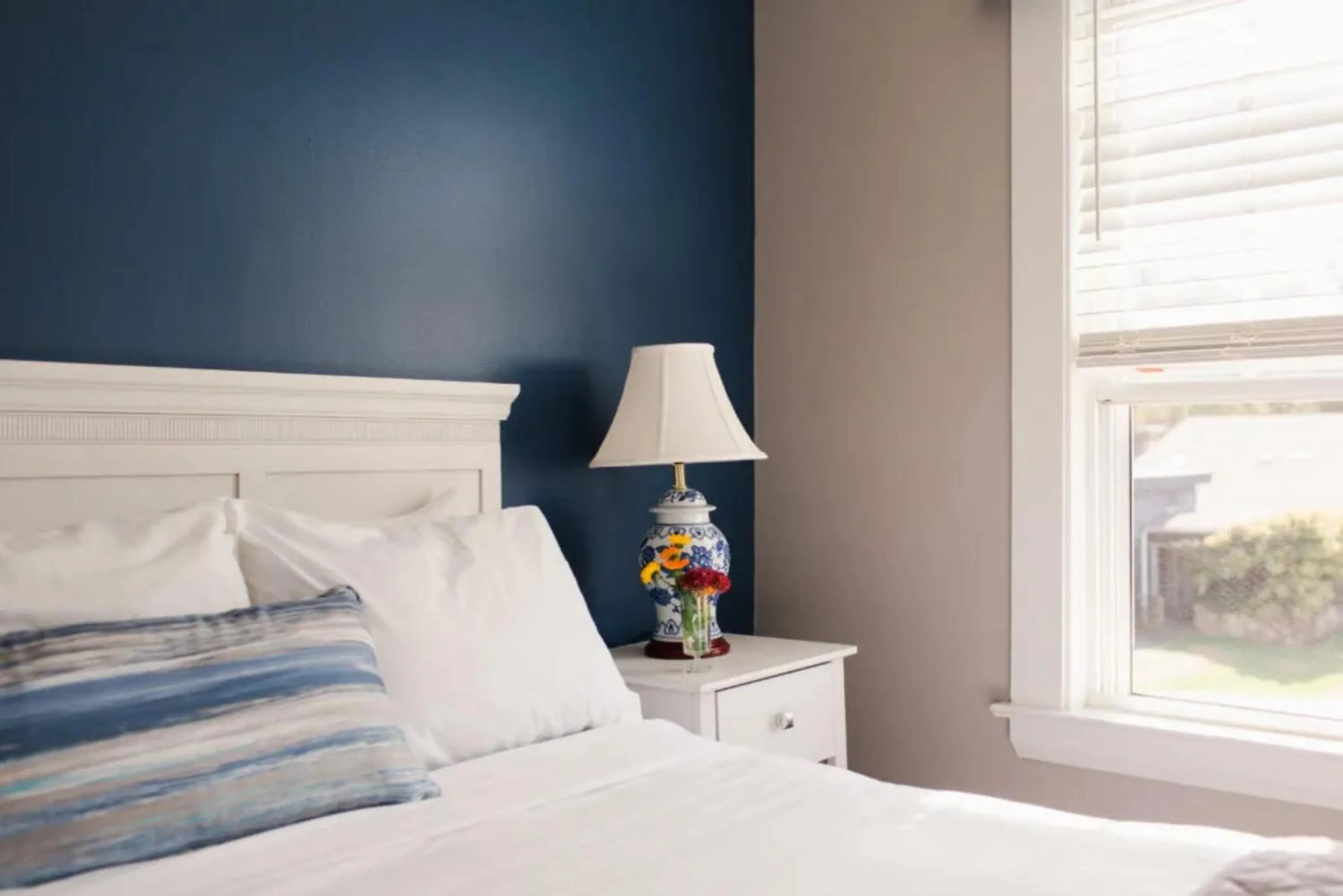 Bed in Sebasco Harbor Resort & Golf Club