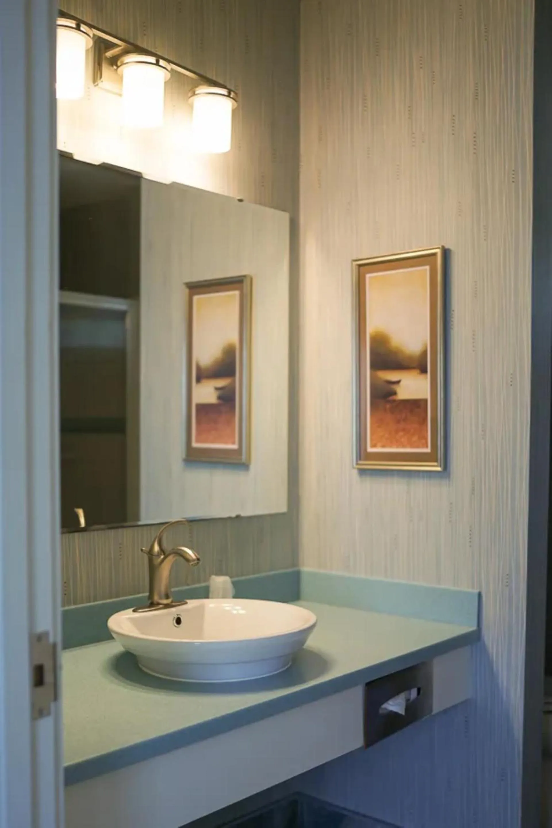 Bathroom in Sebasco Harbor Resort & Golf Club