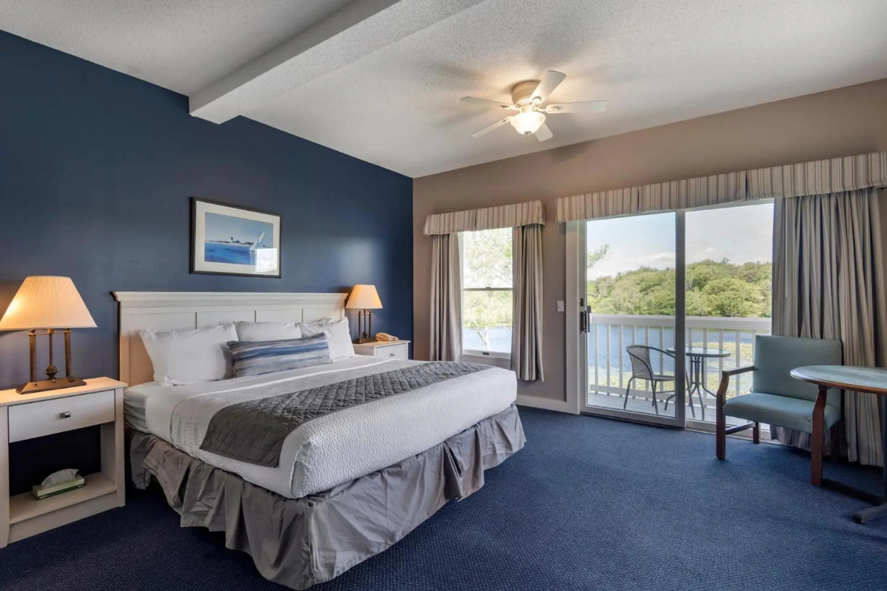 Bedroom, Bed in Sebasco Harbor Resort & Golf Club