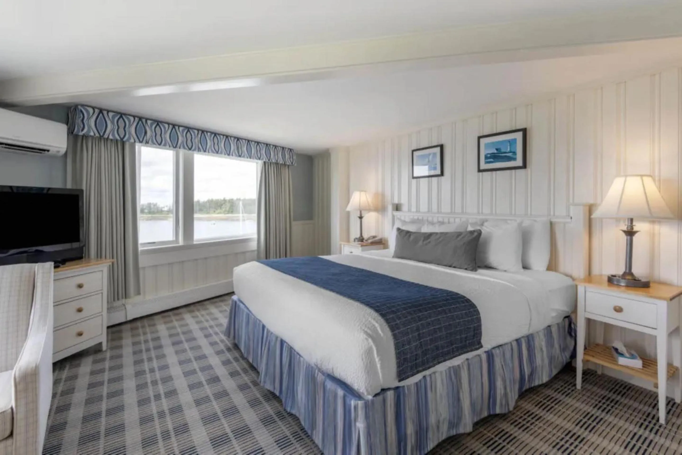 Bedroom, Bed in Sebasco Harbor Resort & Golf Club