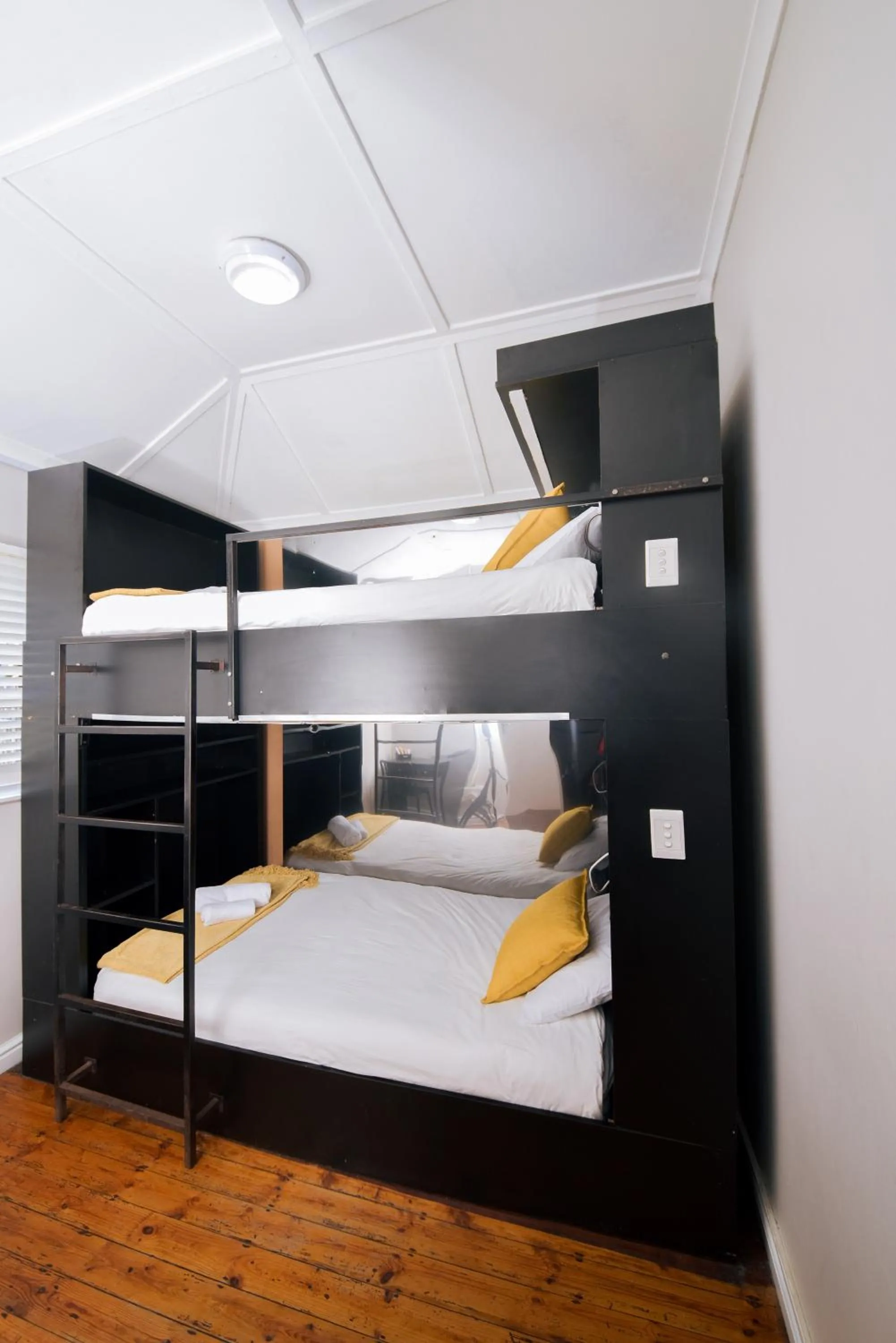Twin Room in Luxury Backpackers
