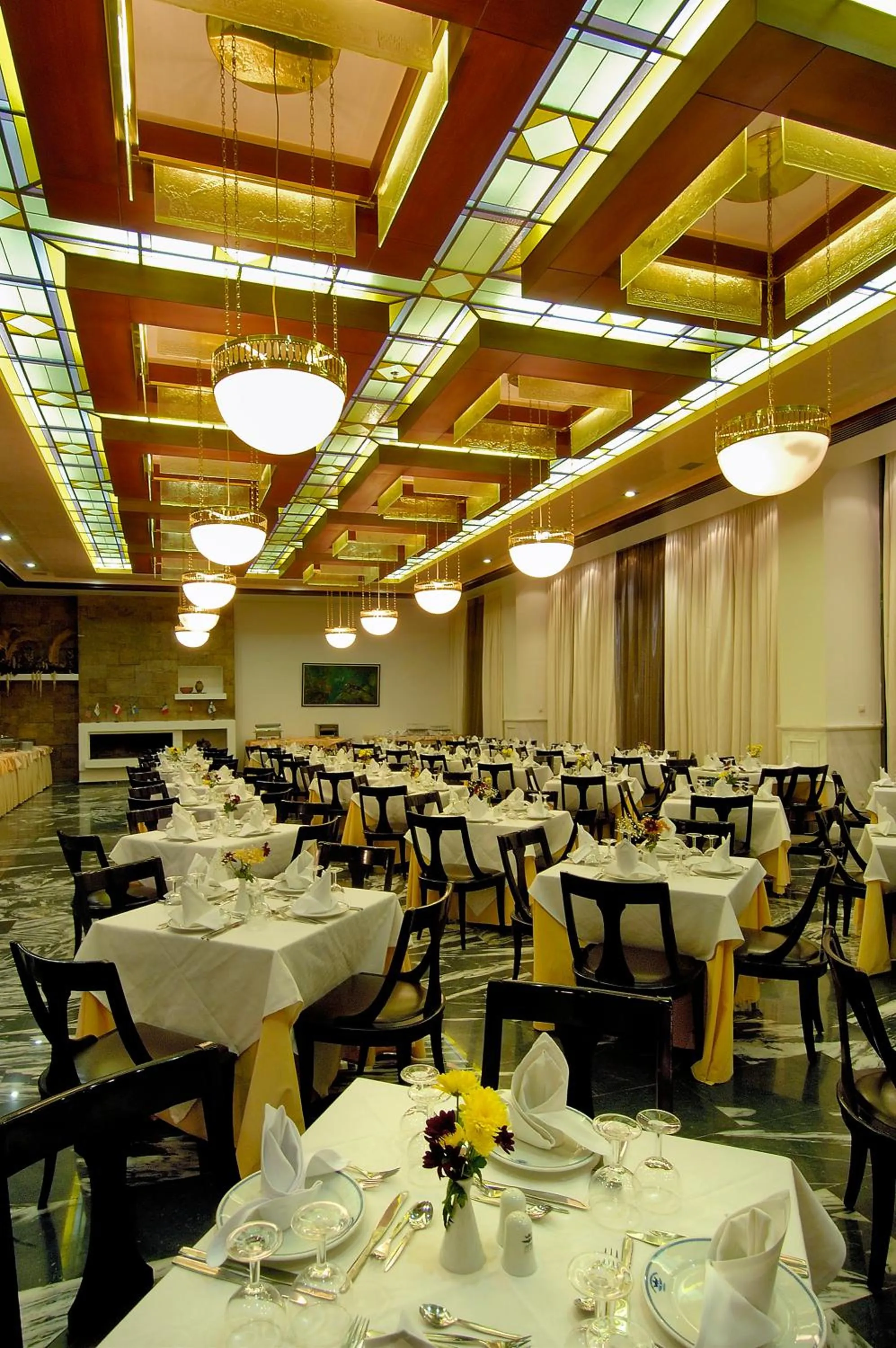 Restaurant/Places to Eat in Astir