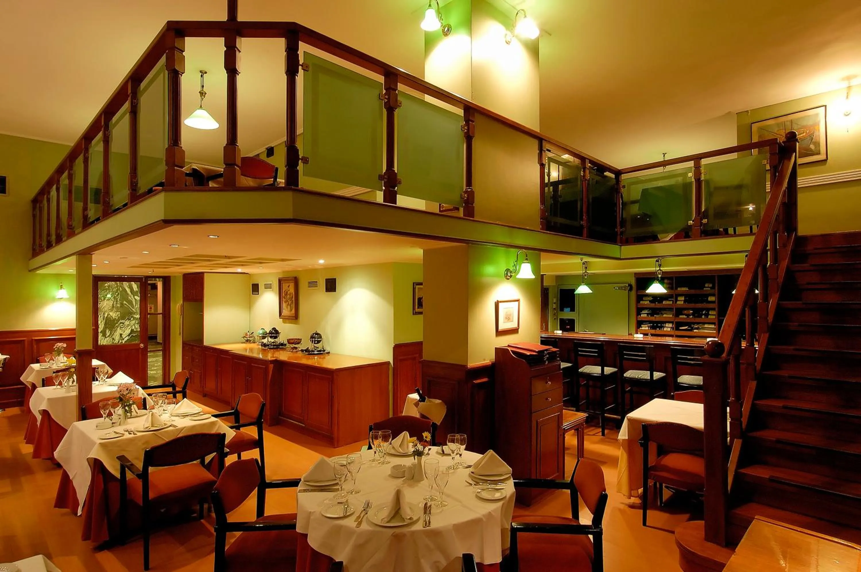 Restaurant/Places to Eat in Astir