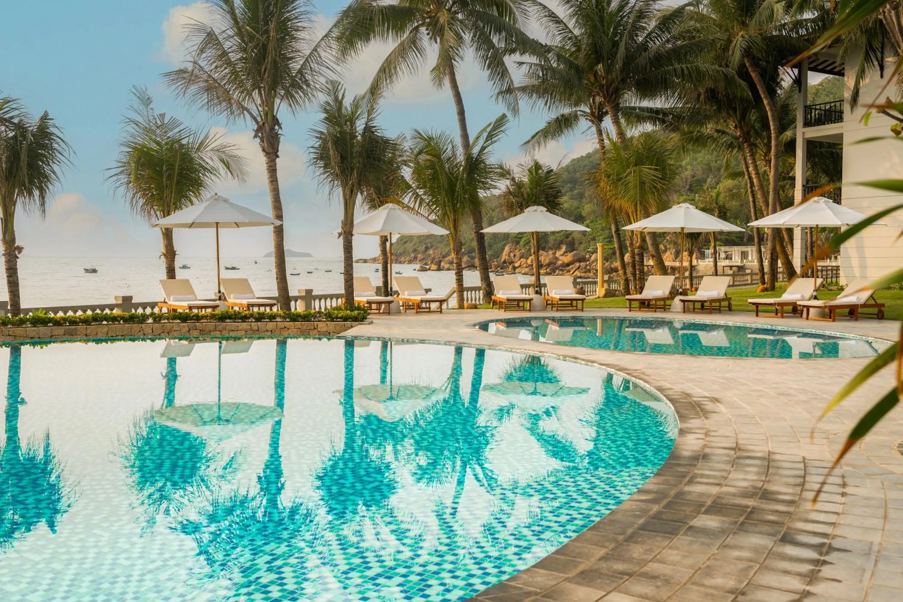 Swimming pool in Dankbaar Resort Quy Nhon