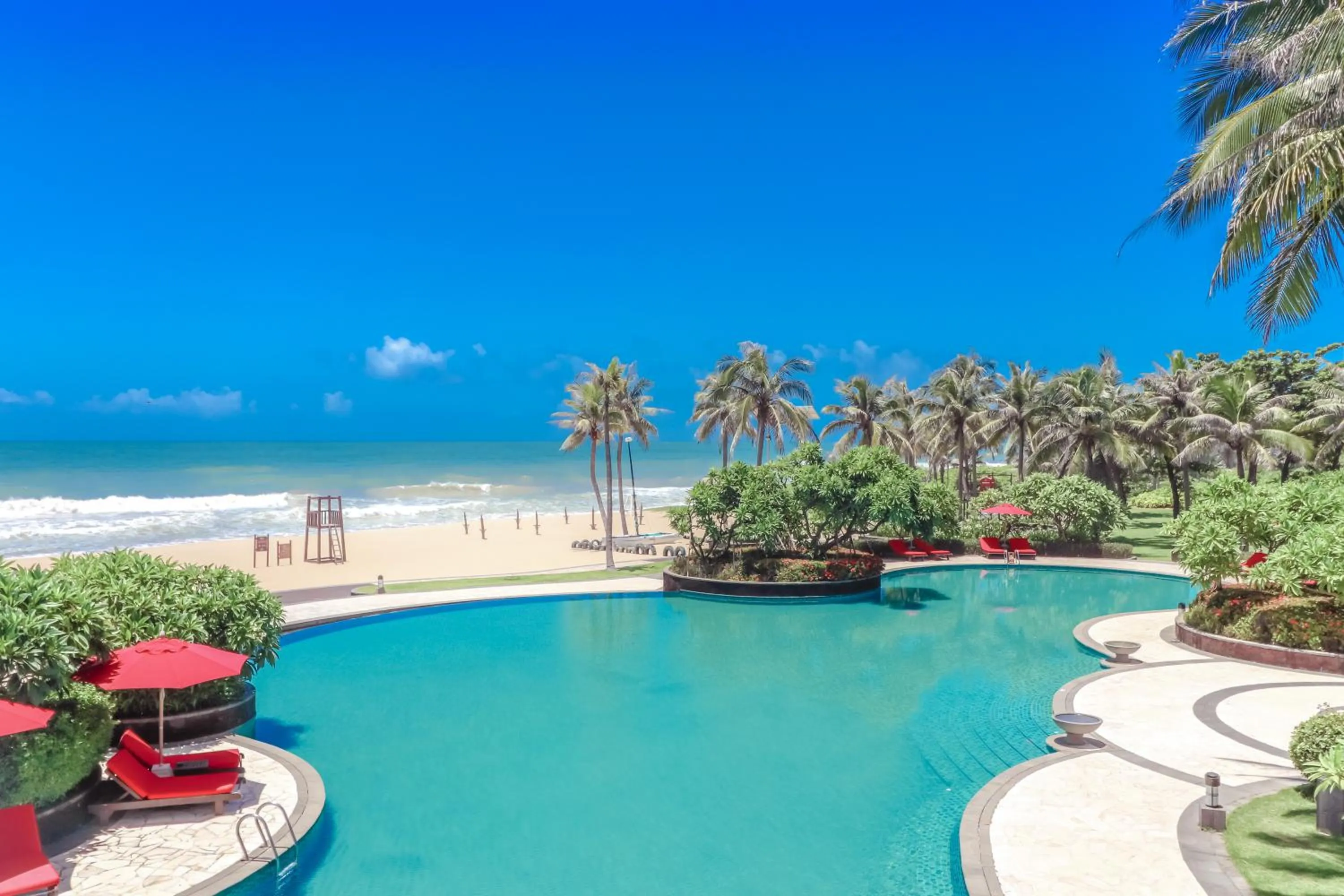 Pool view in Narada Resort & Spa Perfume Bay Sanya