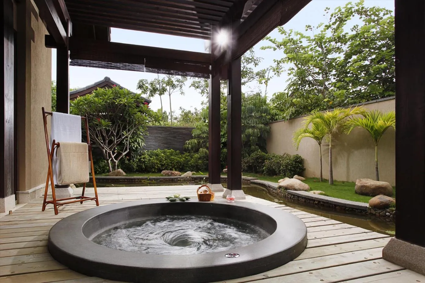 Balcony/Terrace in Narada Resort & Spa Perfume Bay Sanya