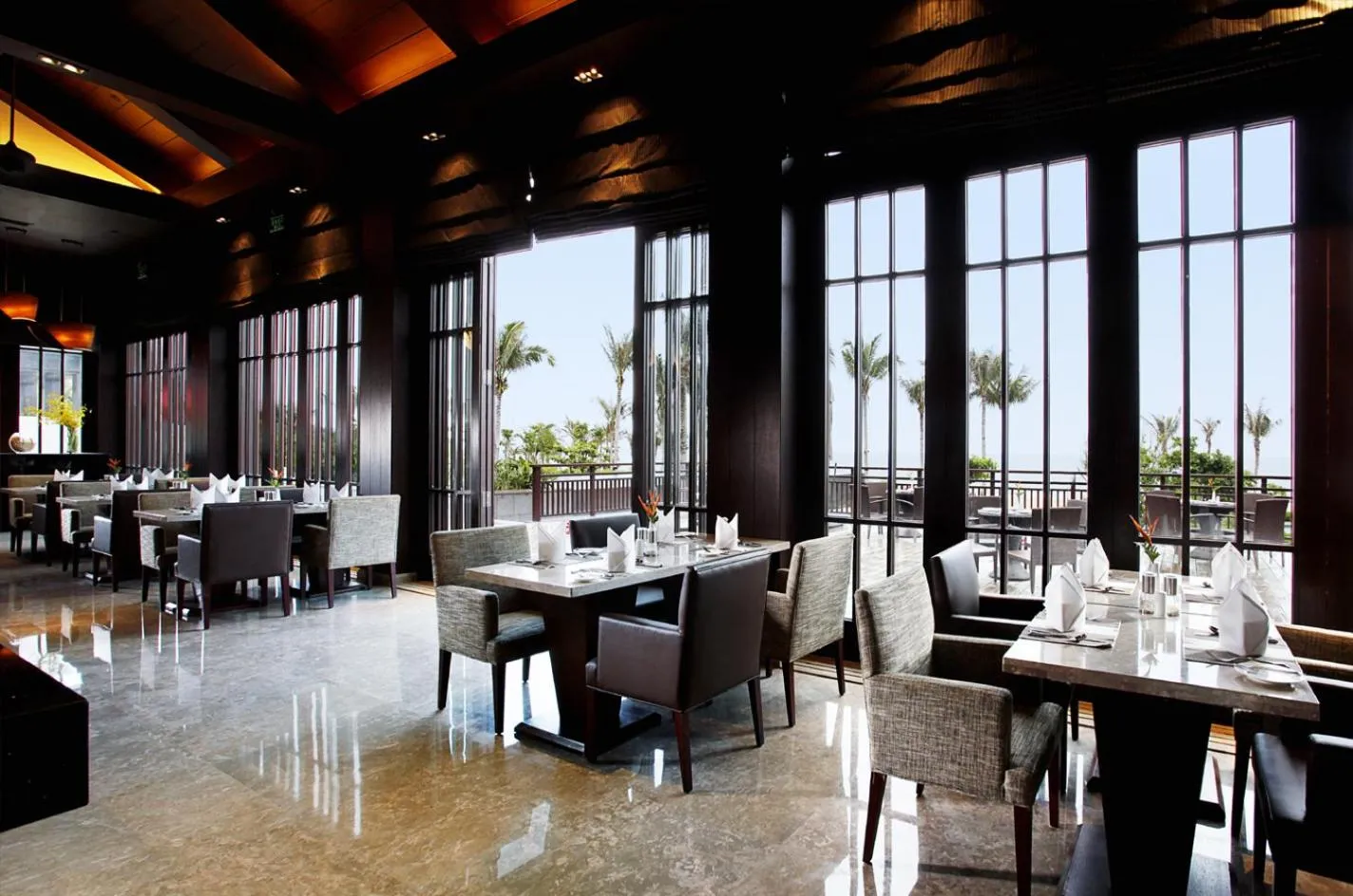 Restaurant/places to eat in Narada Resort & Spa Perfume Bay Sanya