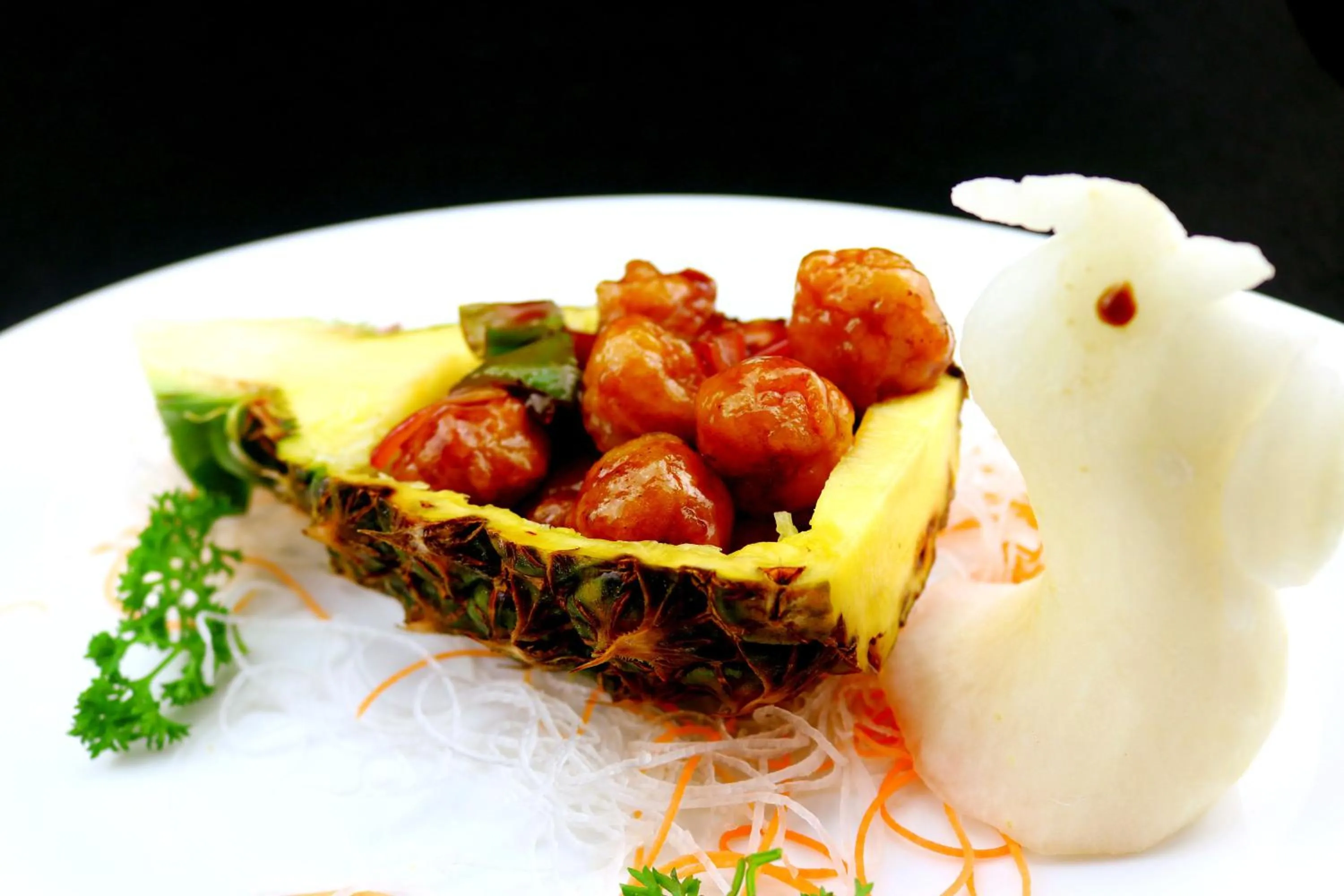 Food in Narada Resort & Spa Perfume Bay Sanya