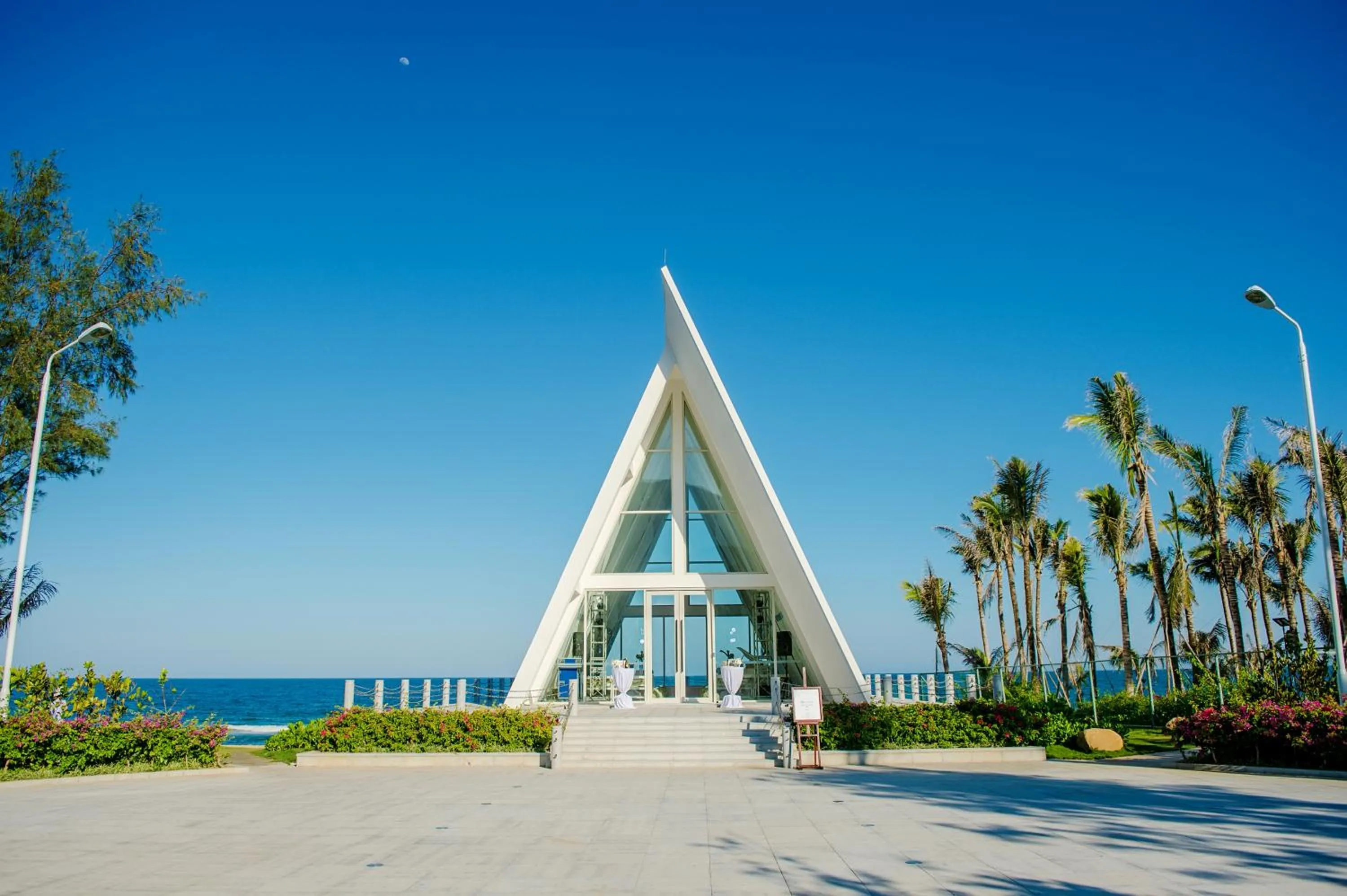 Banquet/Function facilities in Narada Resort & Spa Perfume Bay Sanya