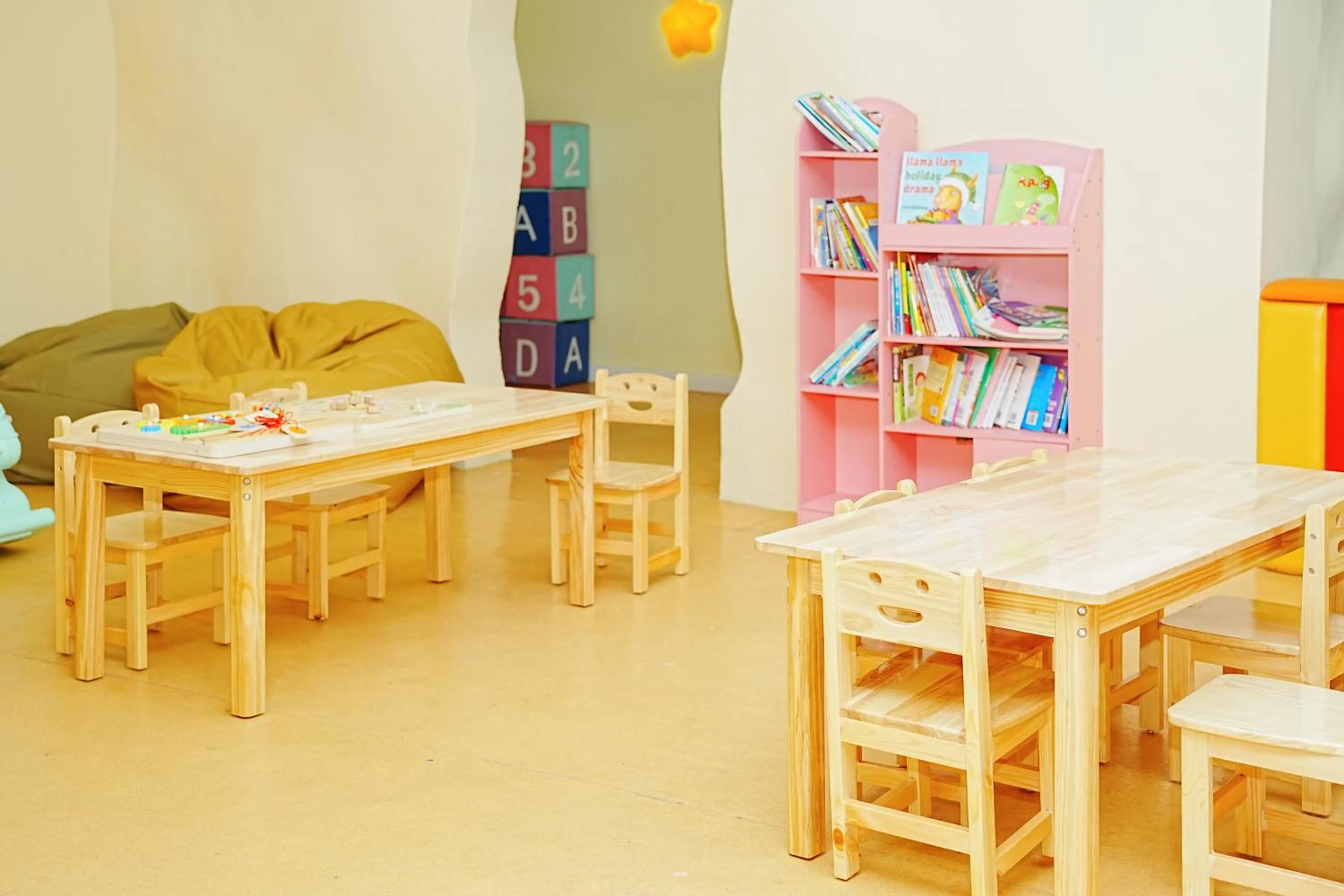 Children play ground in Narada Resort & Spa Perfume Bay Sanya