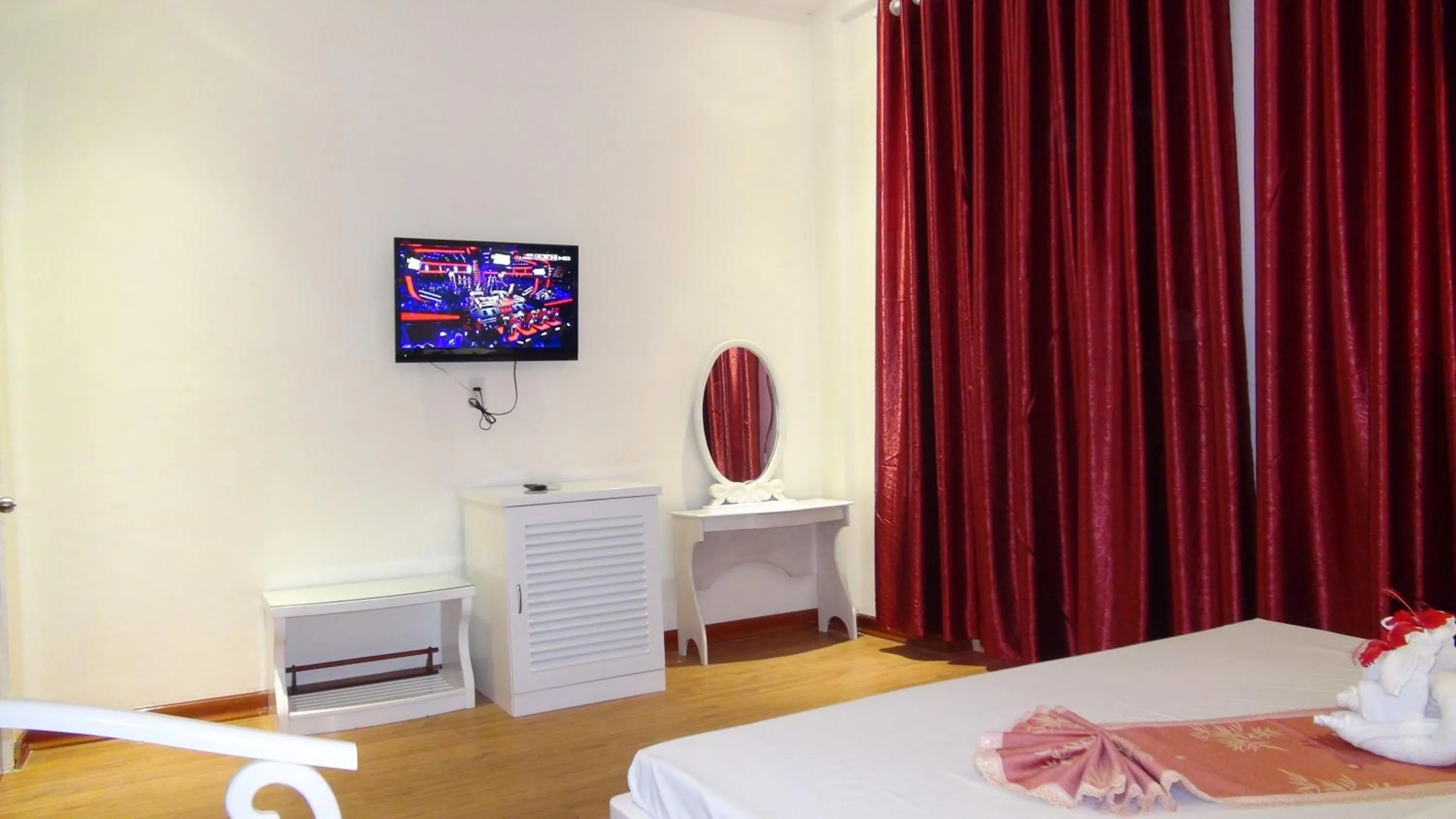 TV and multimedia, TV/Entertainment Center in Pho Hoi 1 Hotel