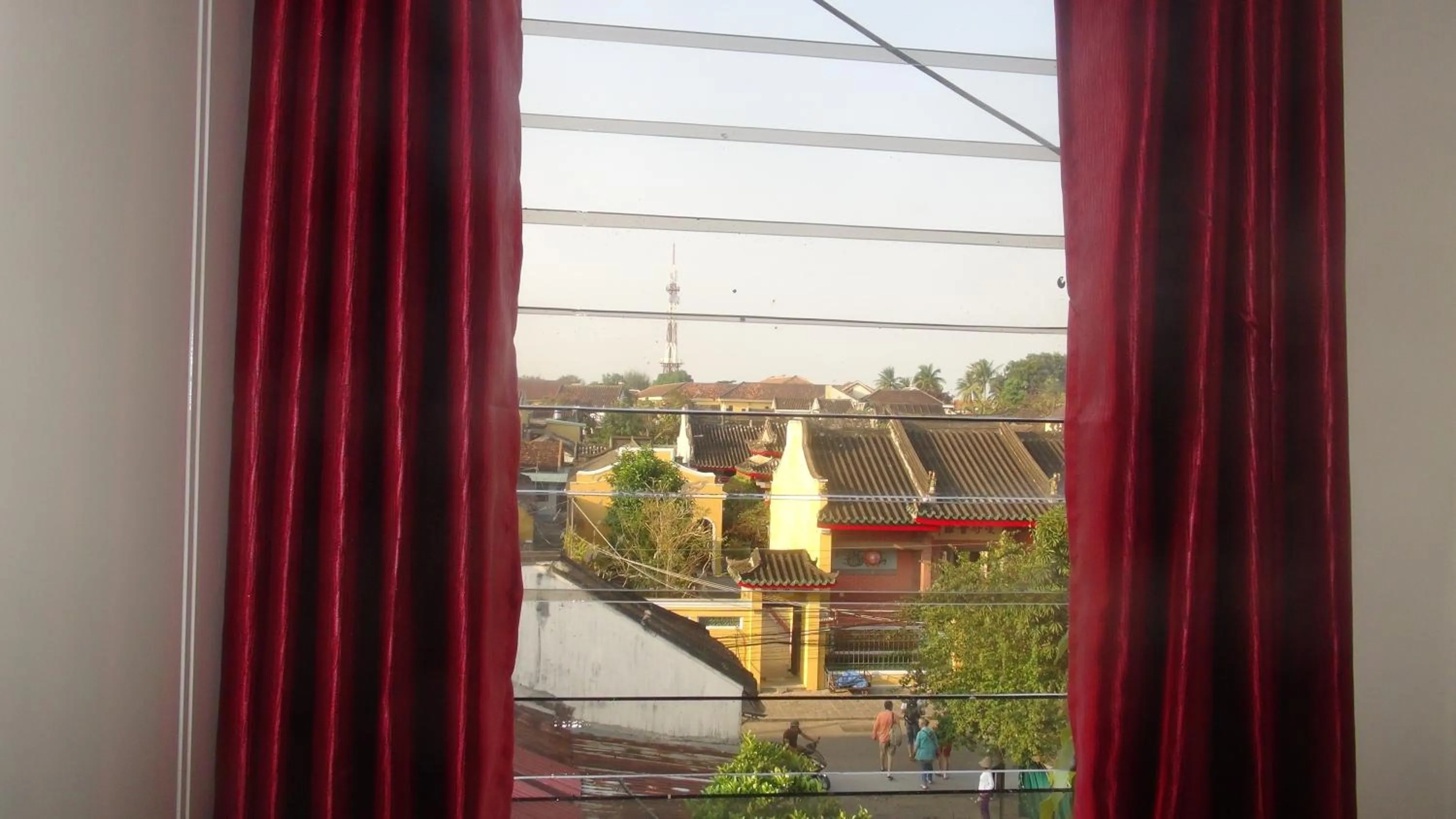 Day in Pho Hoi 1 Hotel