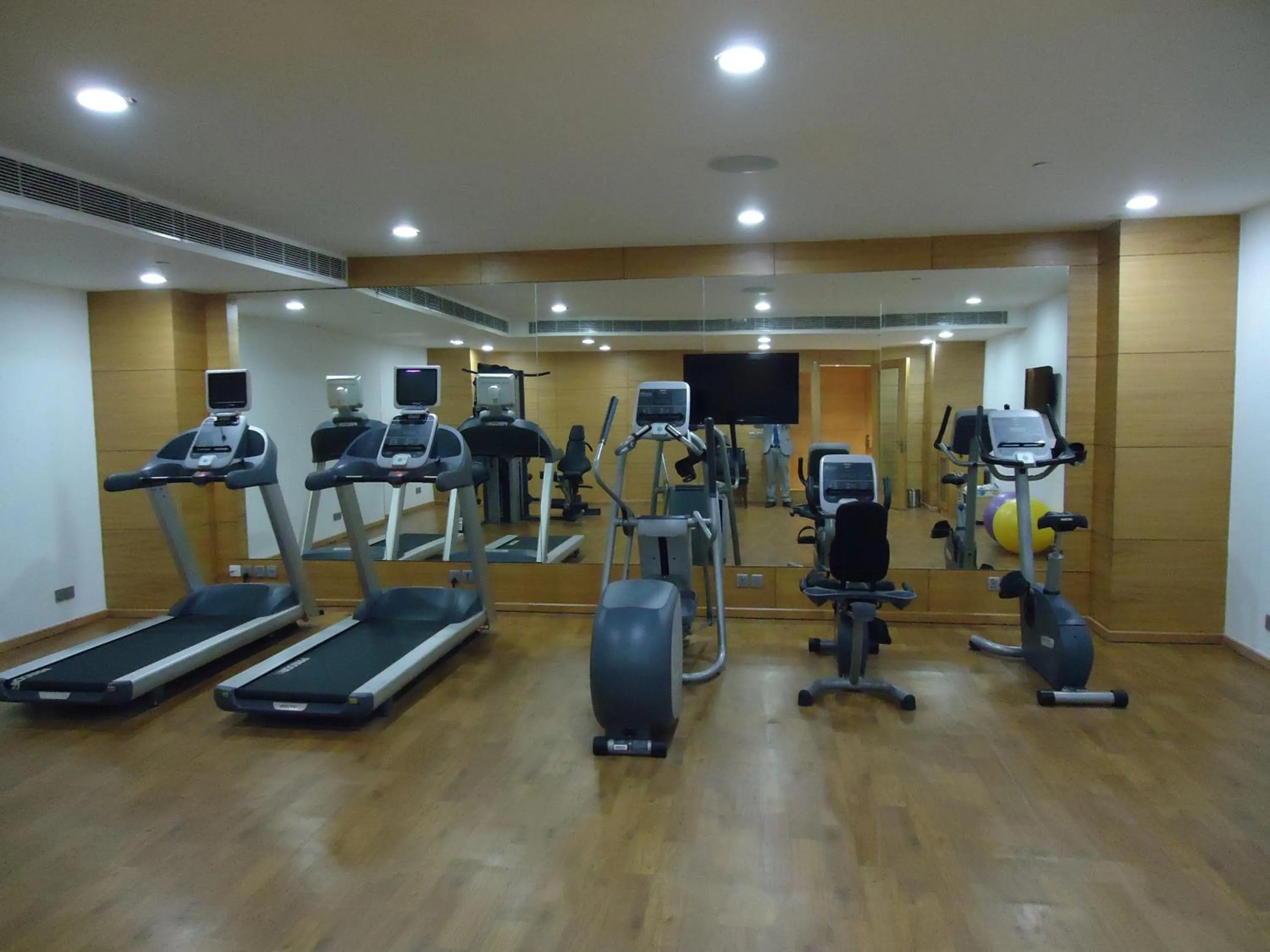 Fitness centre/facilities in Ramada Gurgaon Central