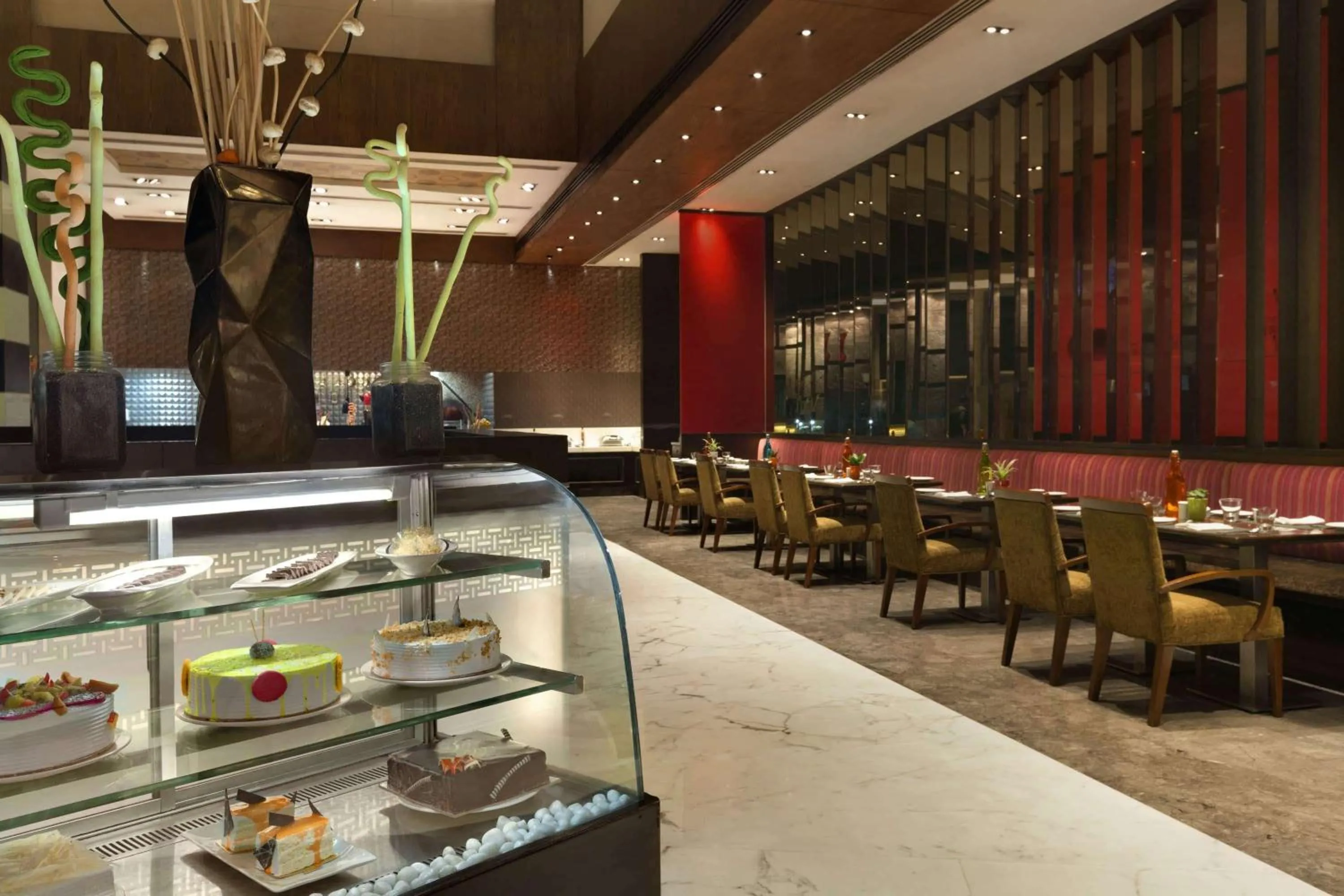 Restaurant/places to eat in Ramada Gurgaon Central