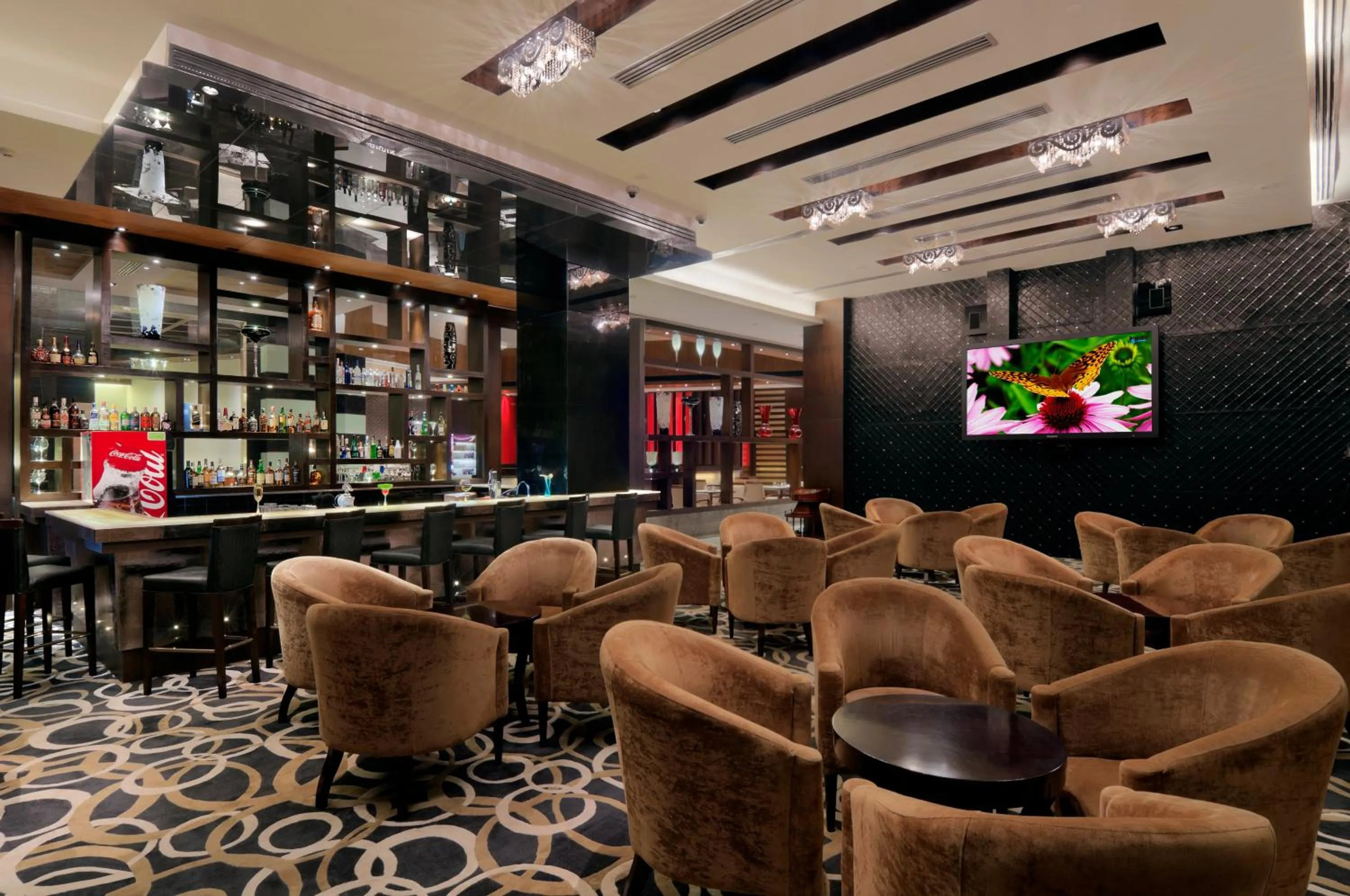 Restaurant/places to eat in Ramada Gurgaon Central