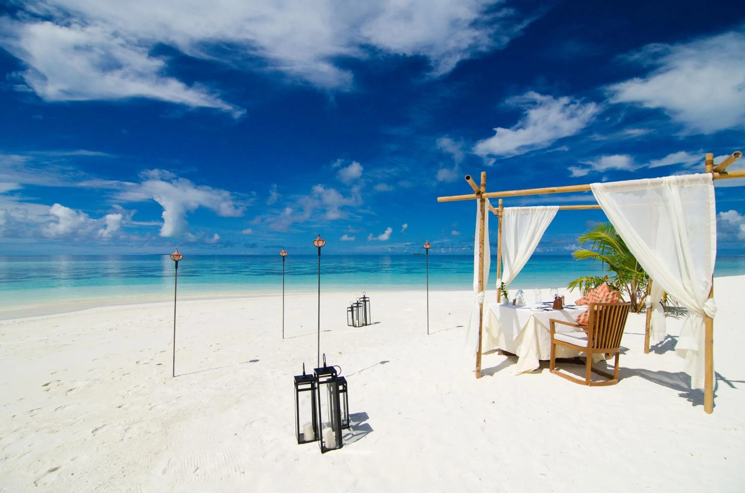 Restaurant/places to eat in V Villas Maldives at Mirihi - MGallery Collection