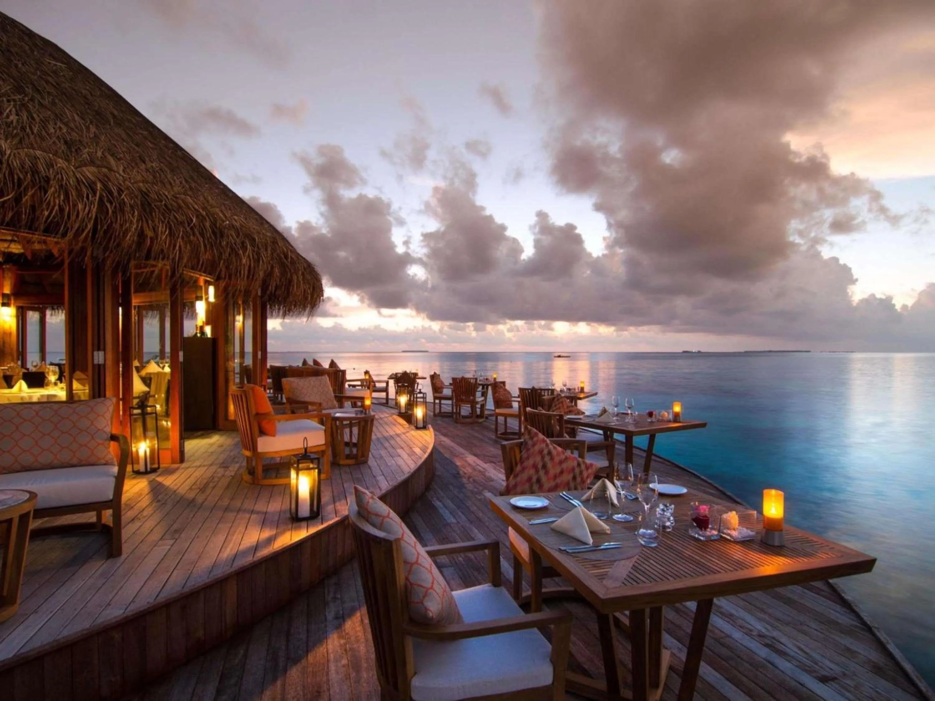 Restaurant/places to eat in V Villas Maldives at Mirihi - MGallery Collection