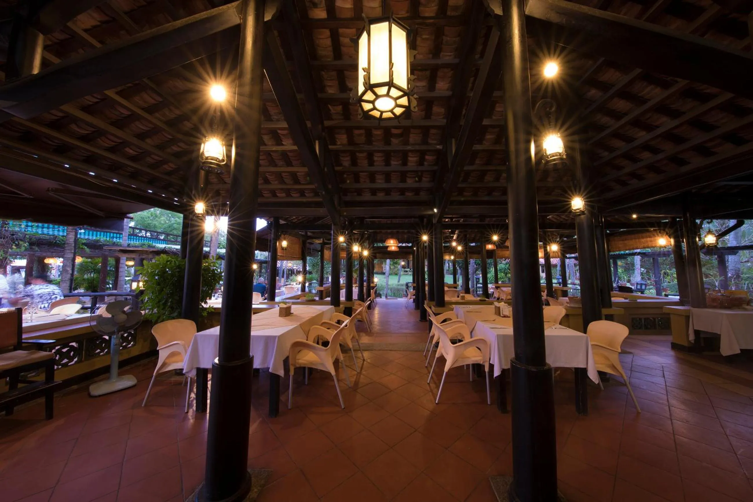 Restaurant/places to eat in Seahorse Resort & Spa