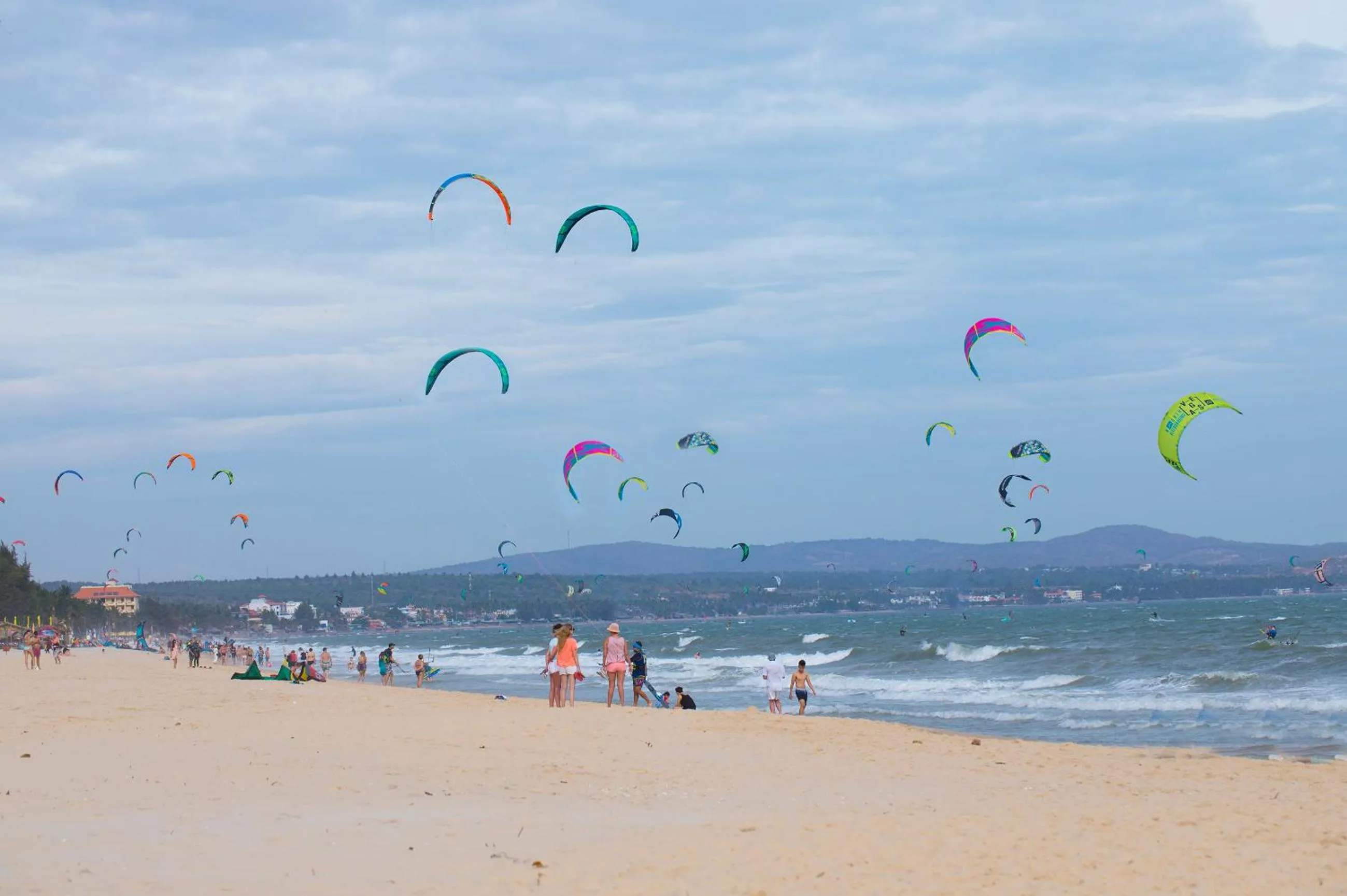 Windsurfing in Seahorse Resort & Spa