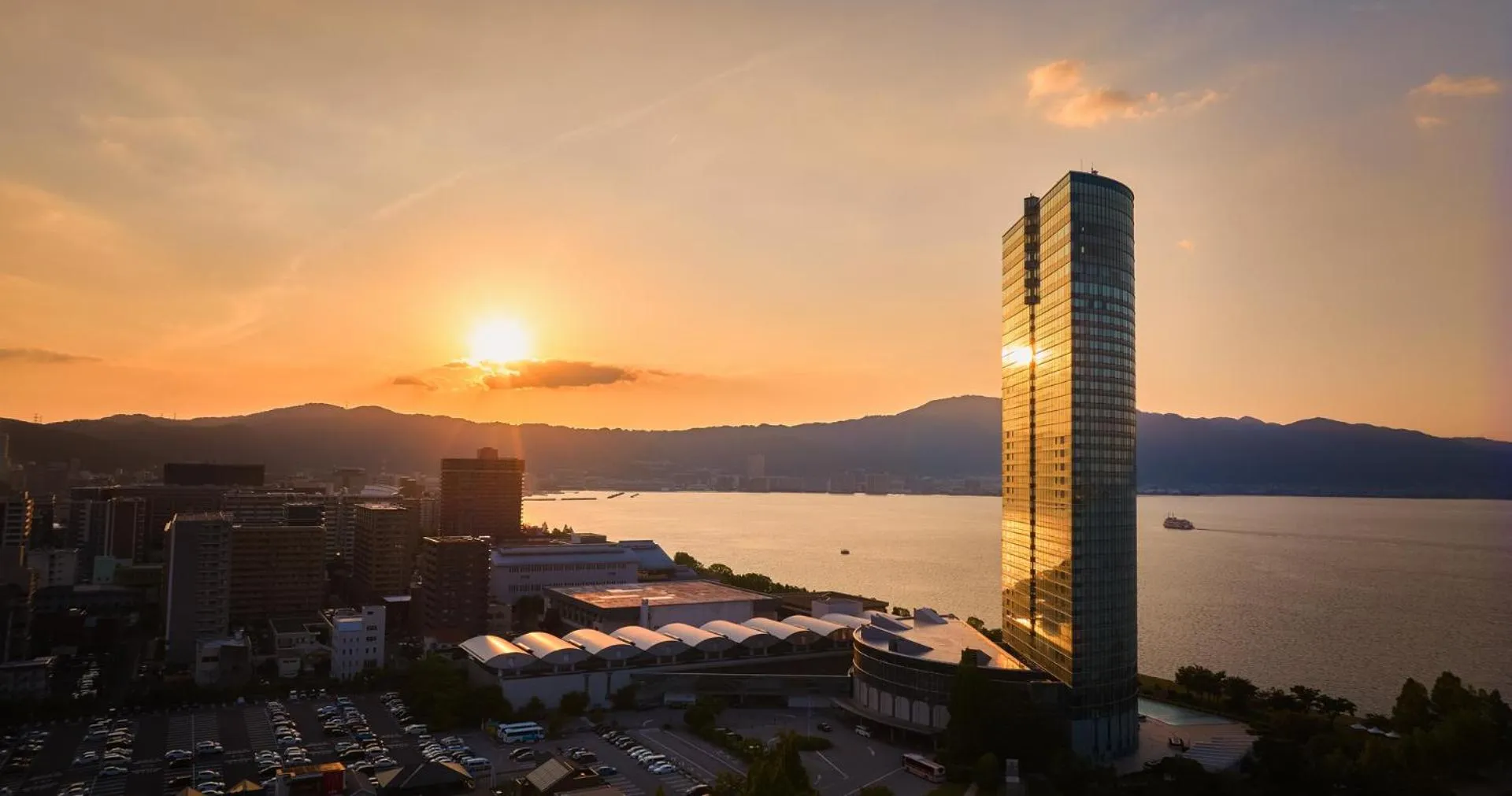 Property building in Lake Biwa Otsu Prince Hotel