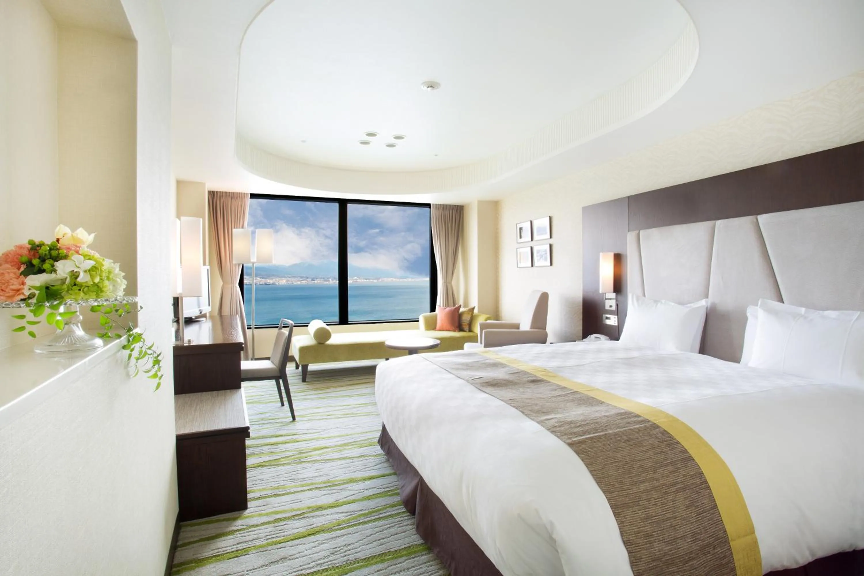 Photo of the whole room, Bed in Lake Biwa Otsu Prince Hotel