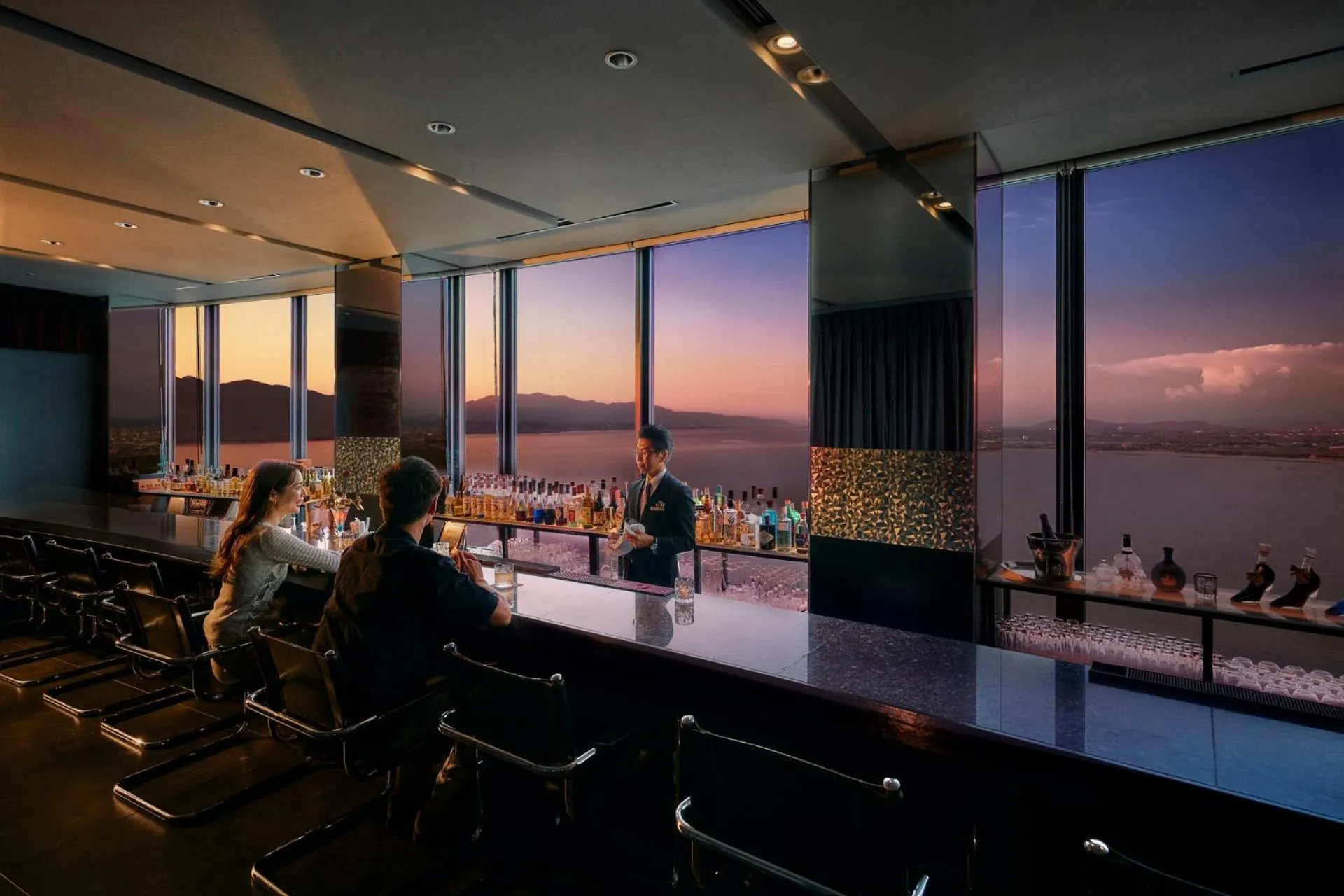 Lounge or bar in Lake Biwa Otsu Prince Hotel