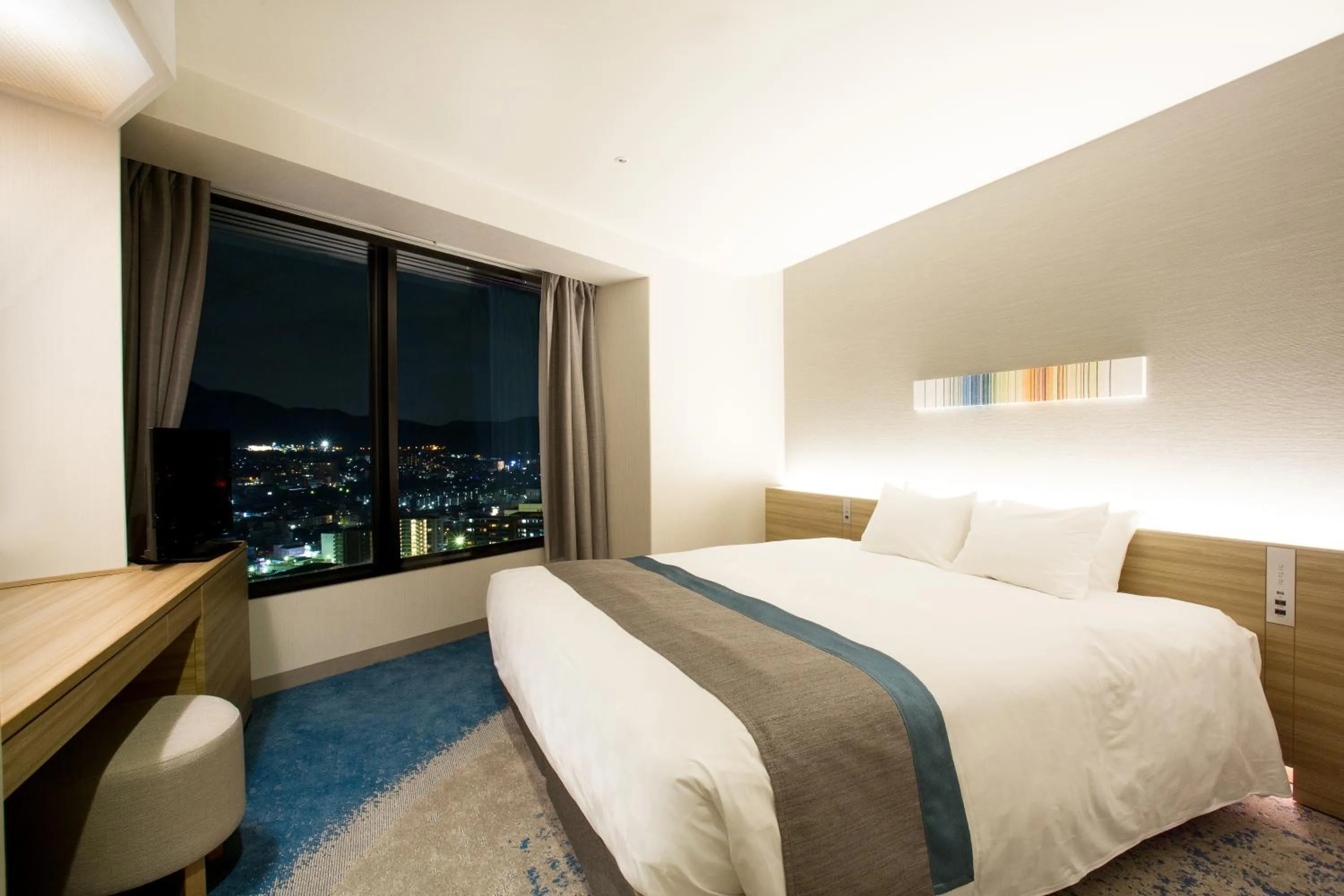 Bedroom, Bed in Lake Biwa Otsu Prince Hotel