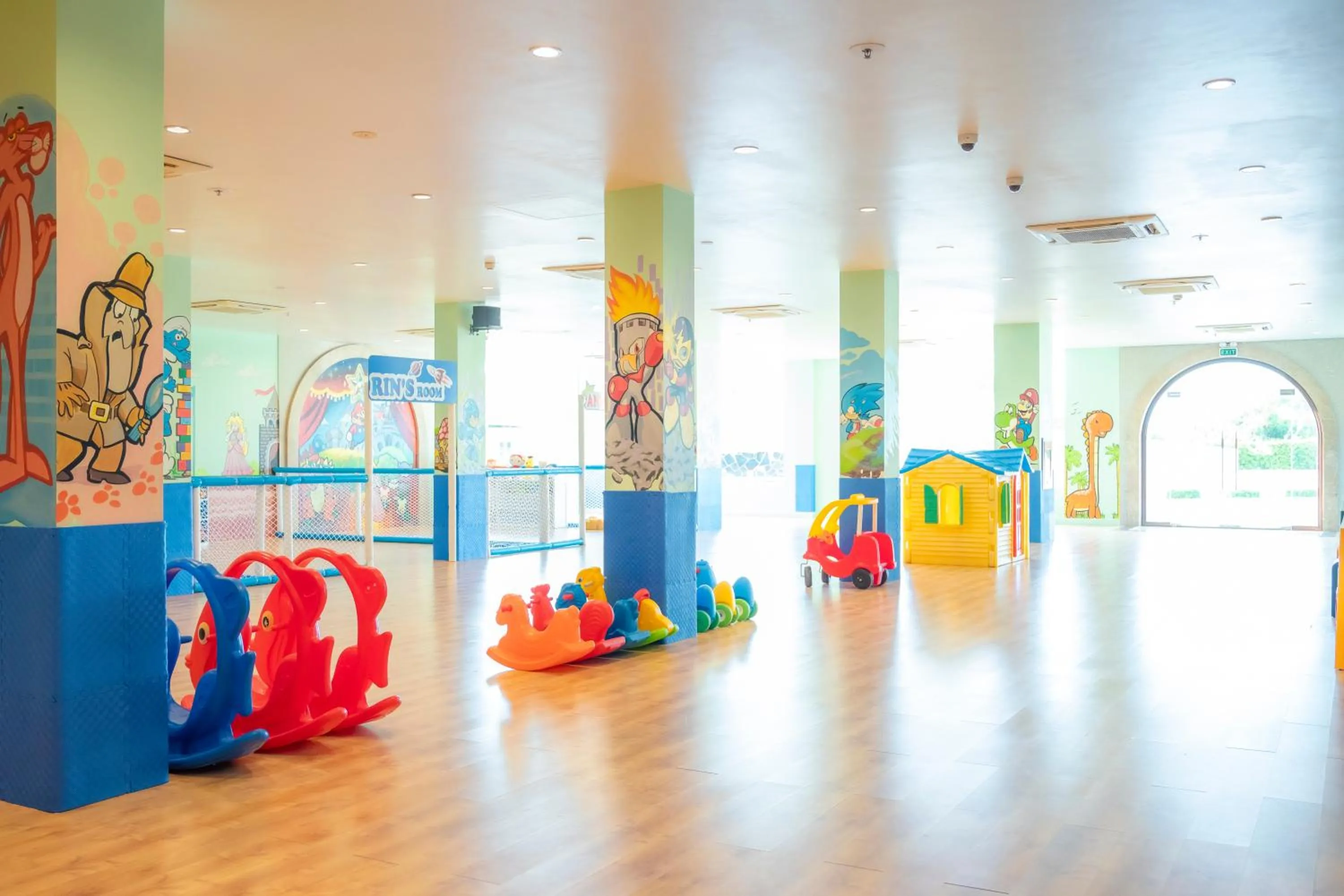 Children play ground in Sea Links Beach Hotel