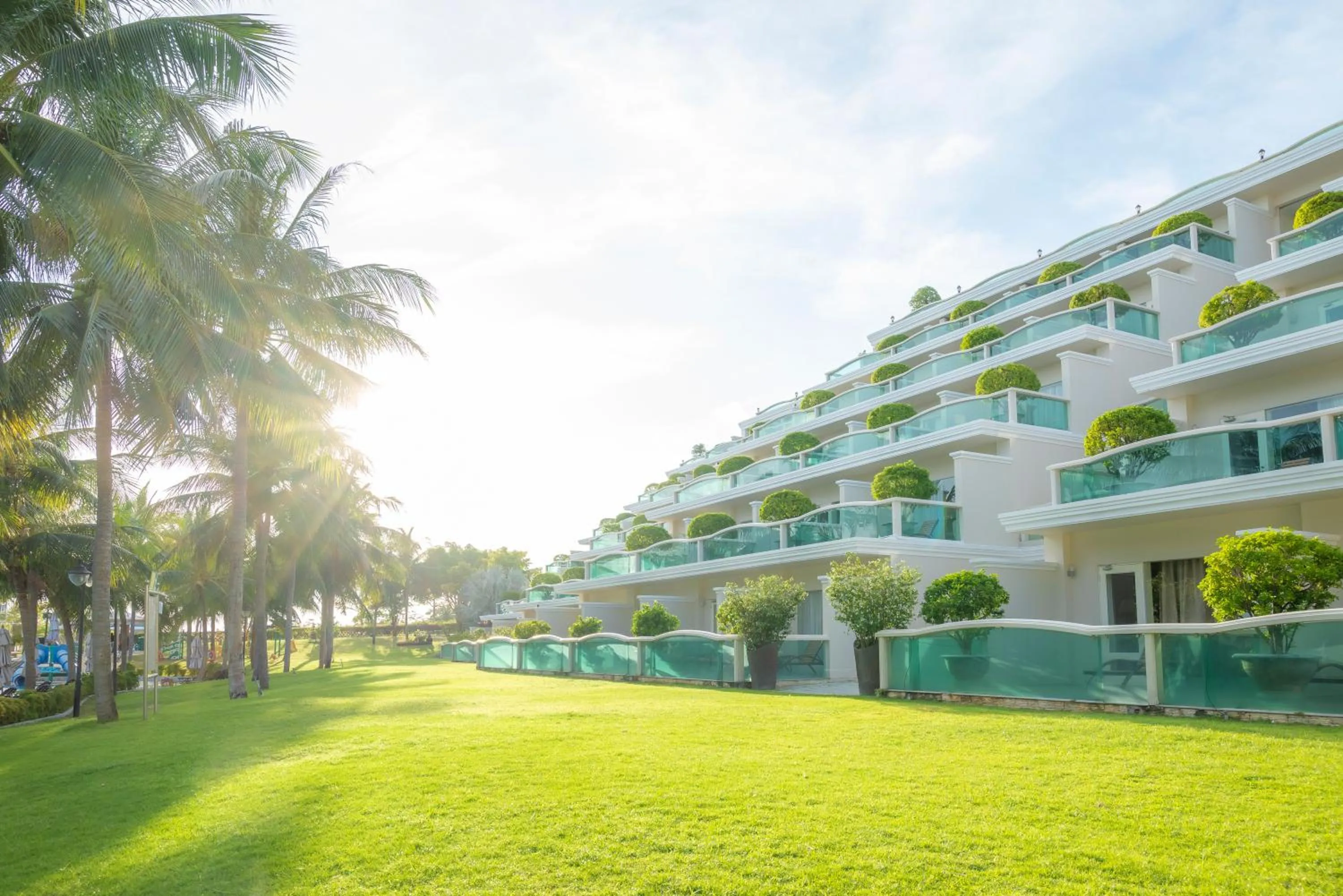 Garden in Sea Links Beach Hotel