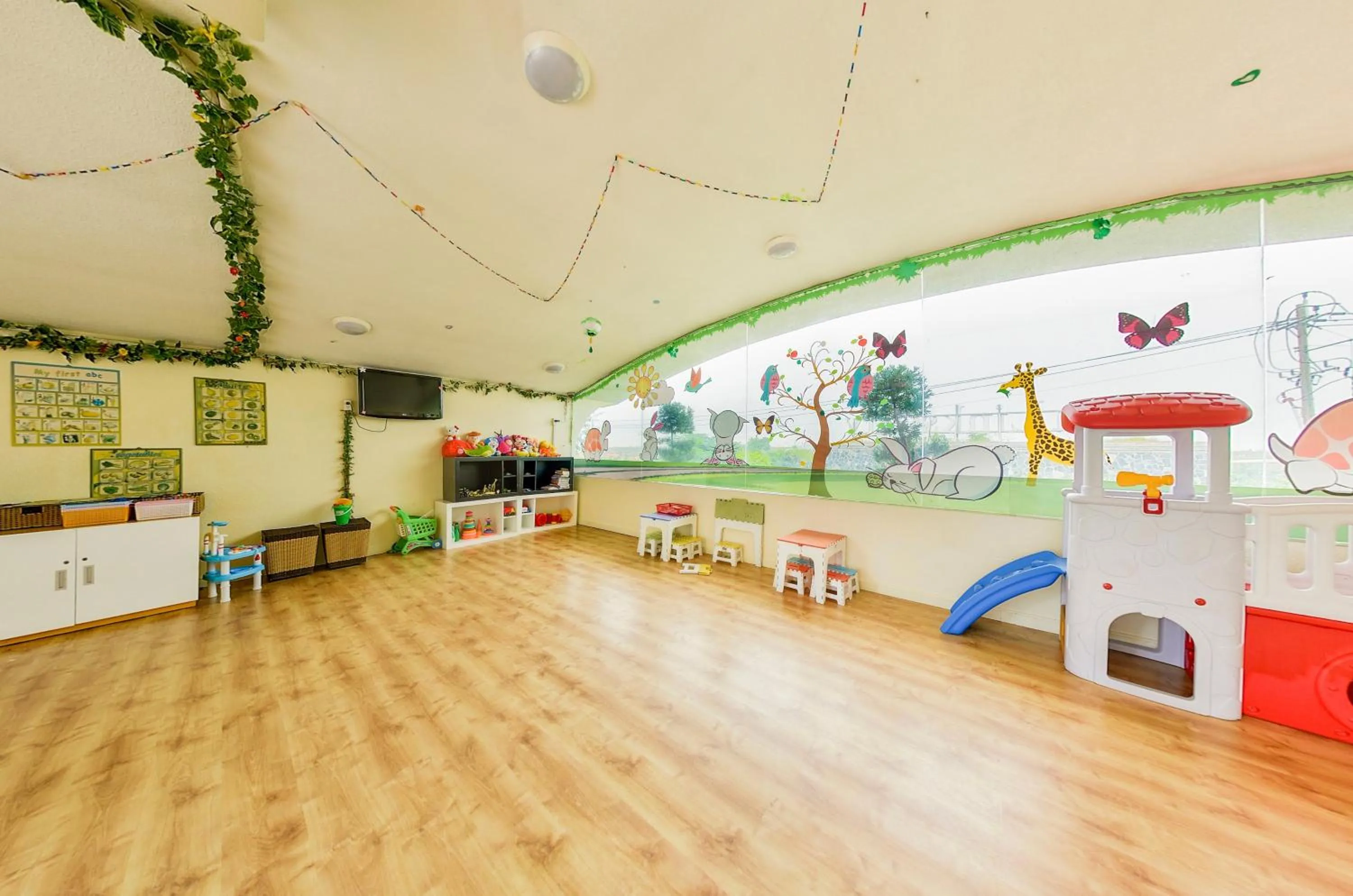 Kids's club in Sea Links Beach Hotel