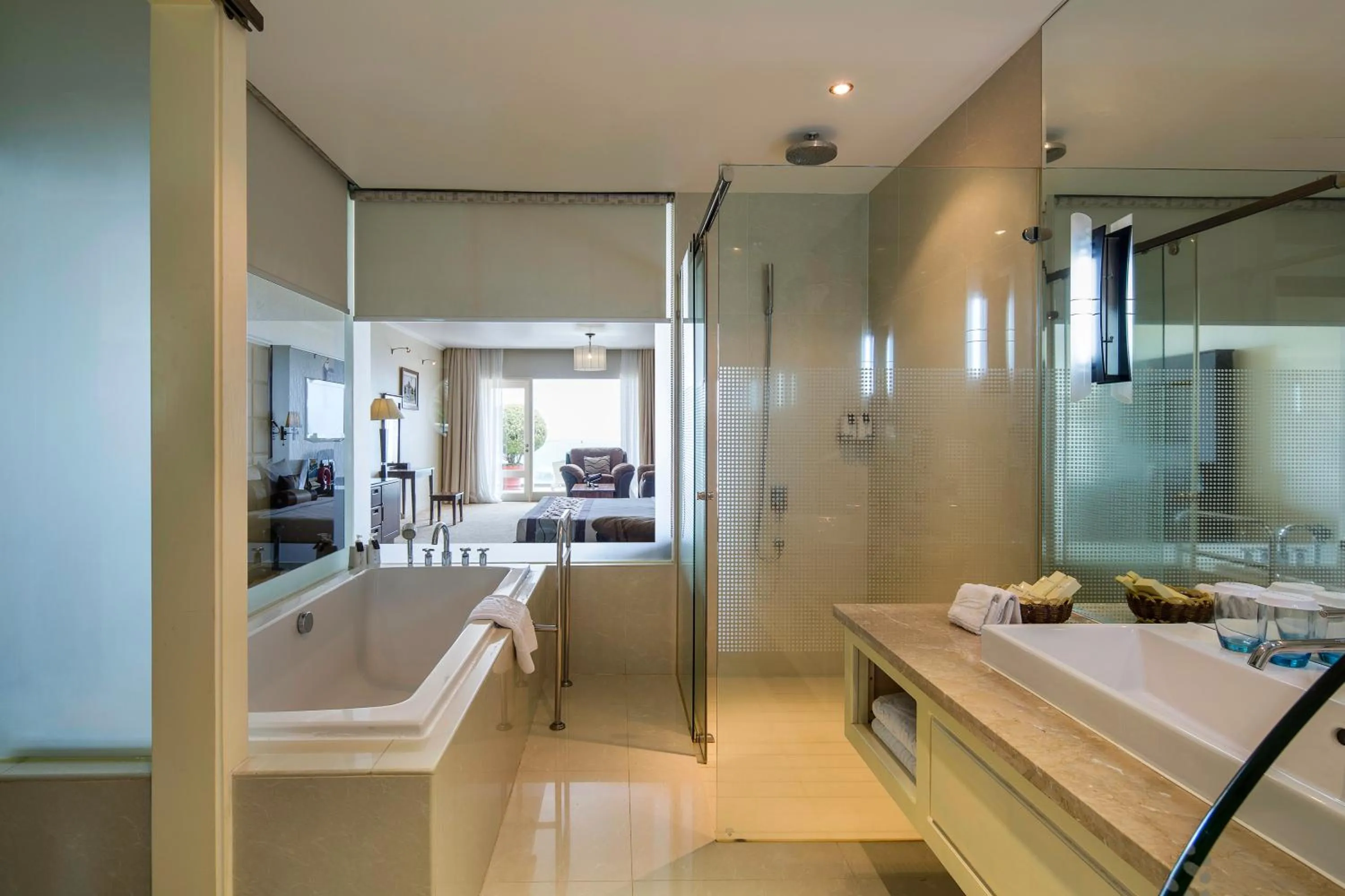 Bathroom in Sea Links Beach Hotel