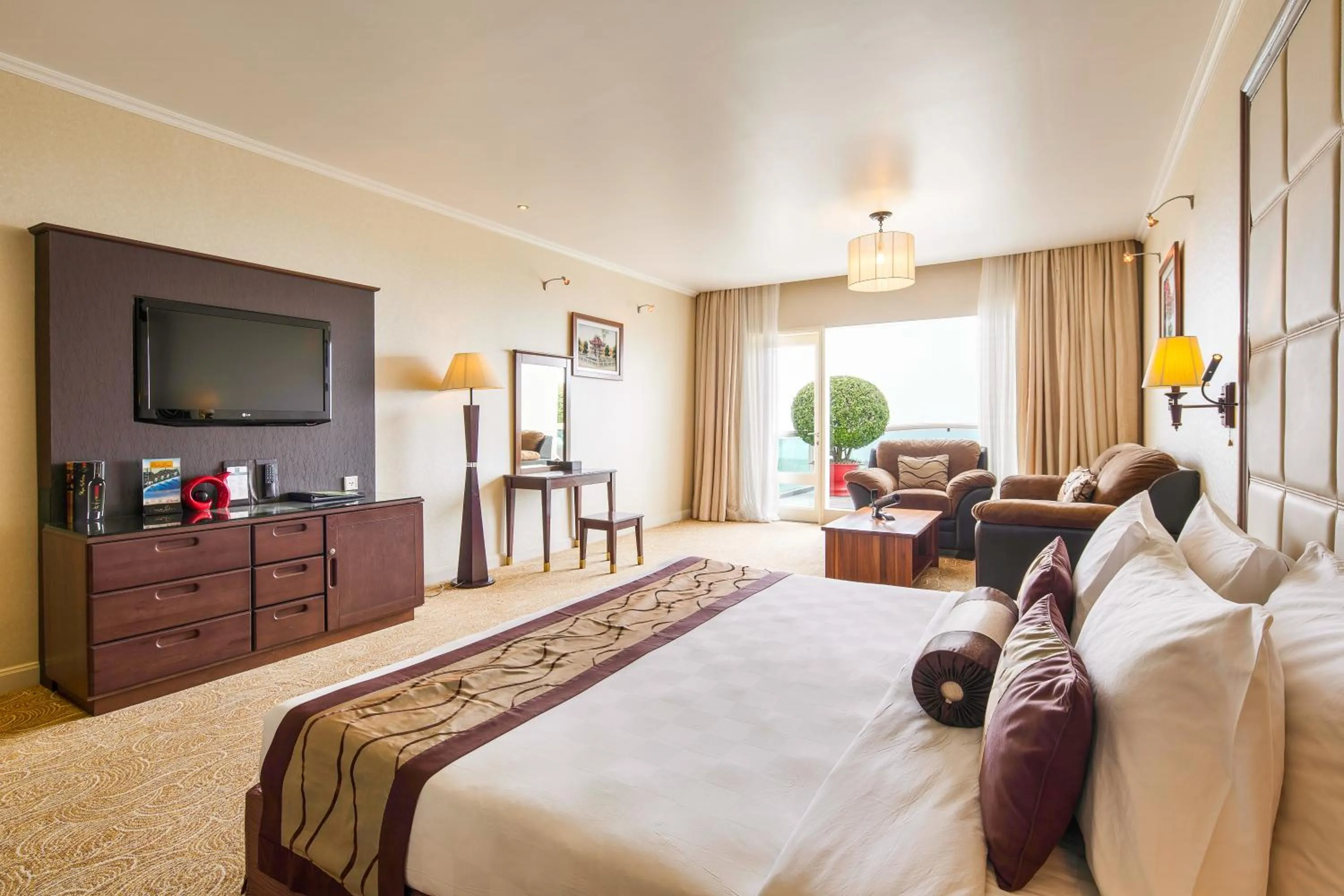 Bed in Sea Links Beach Hotel