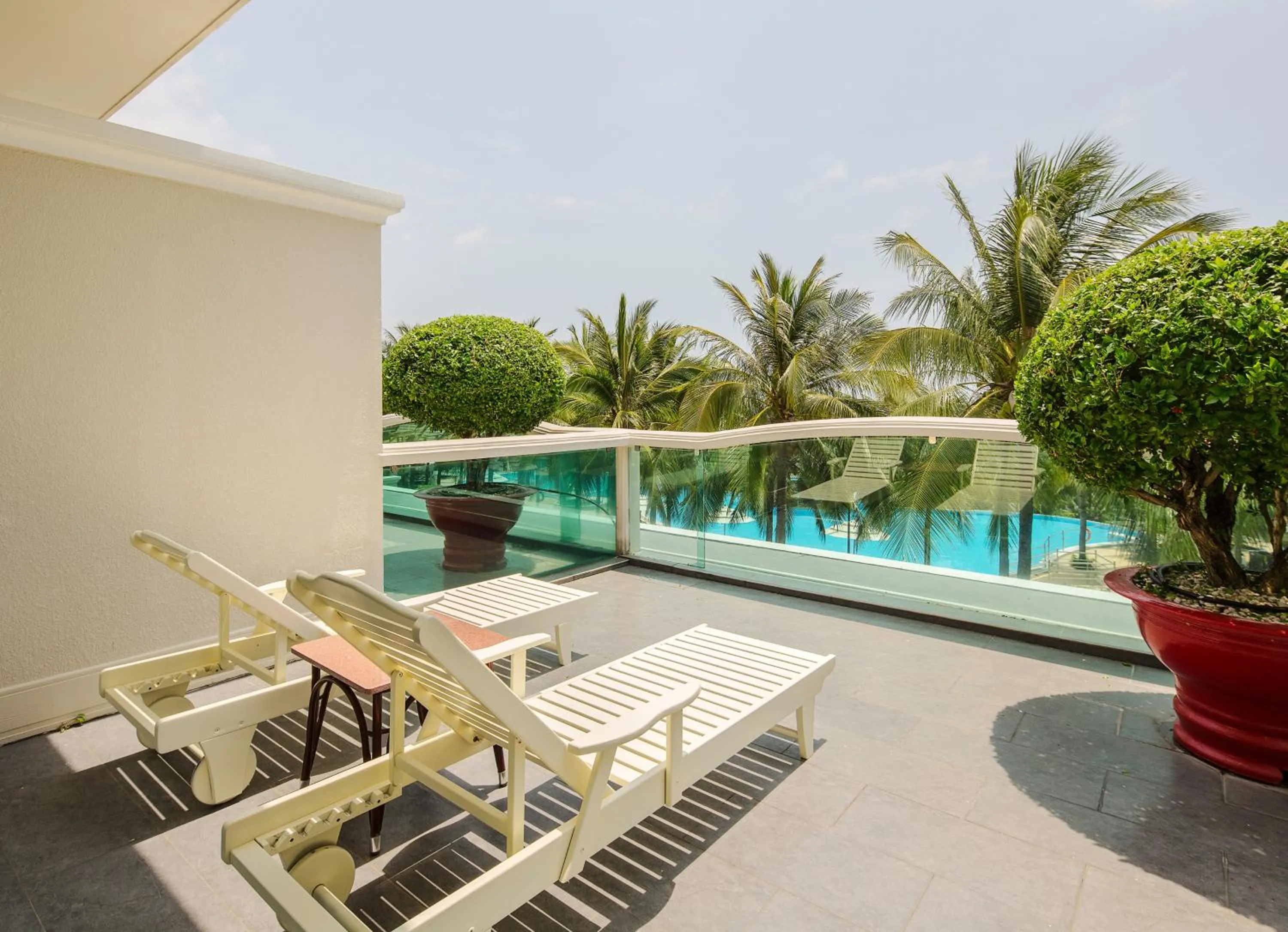 Balcony/Terrace in Sea Links Beach Hotel