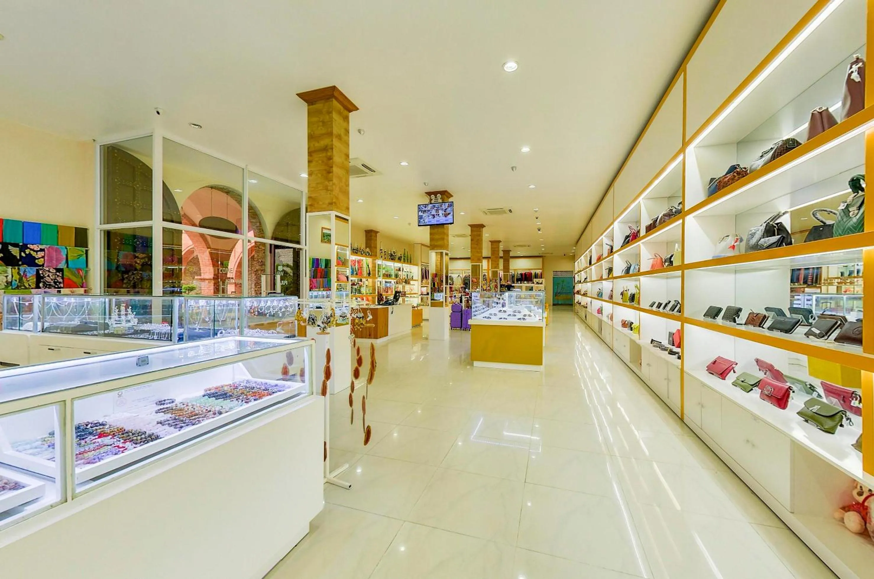 Shopping Area in Sea Links Beach Hotel