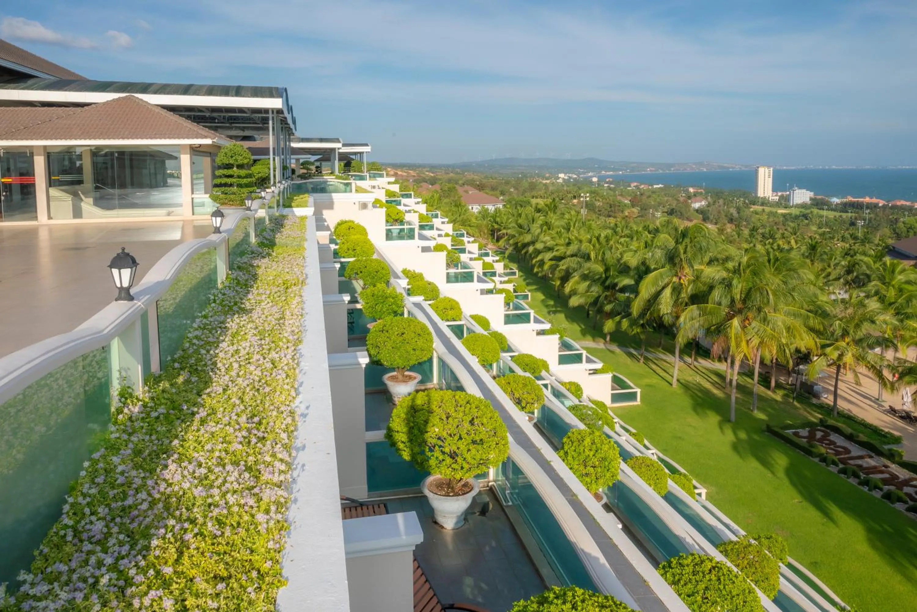Property building in Sea Links Beach Hotel