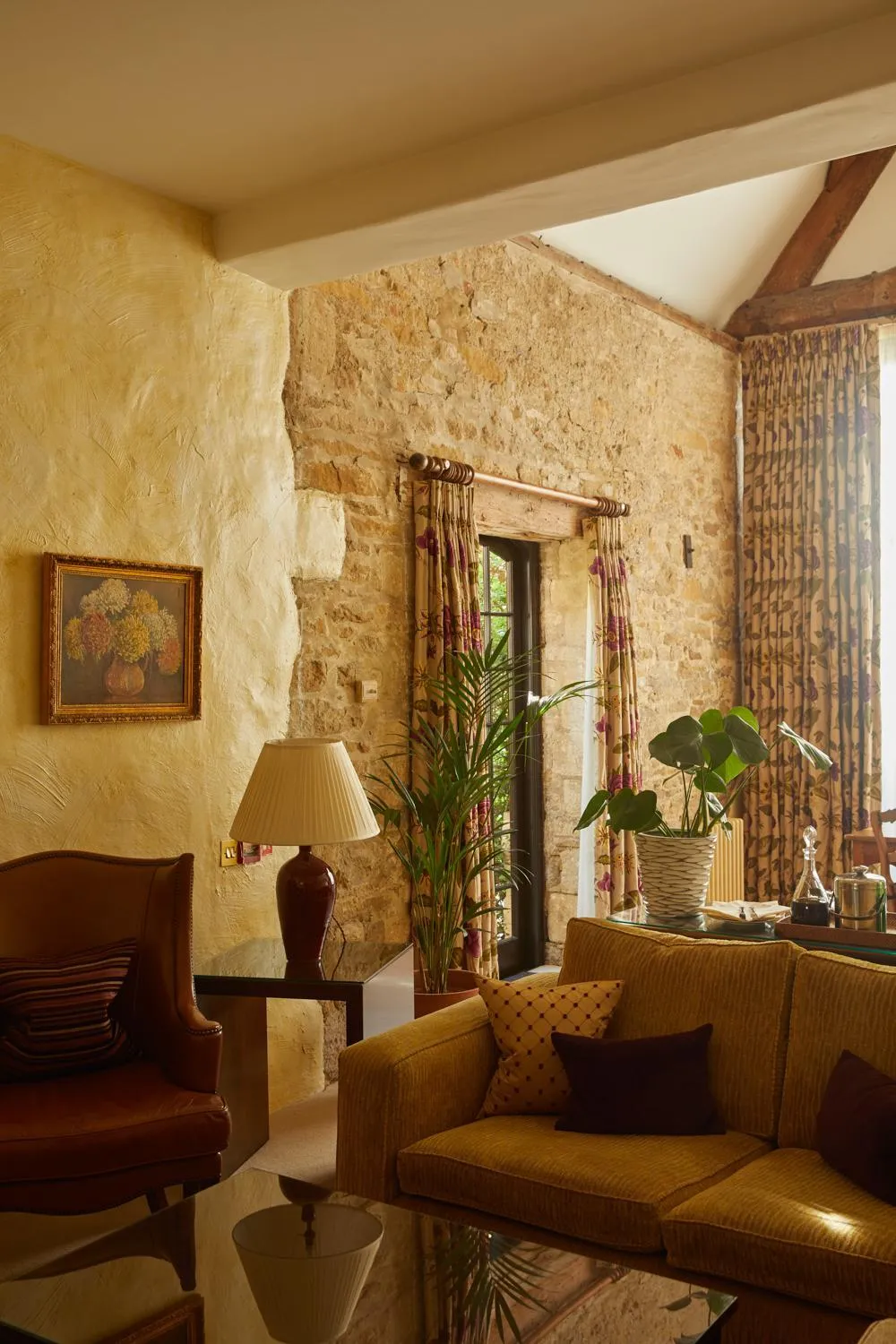 Living room in Le Manoir aux Quat'Saisons, A Belmond Hotel, Oxfordshire