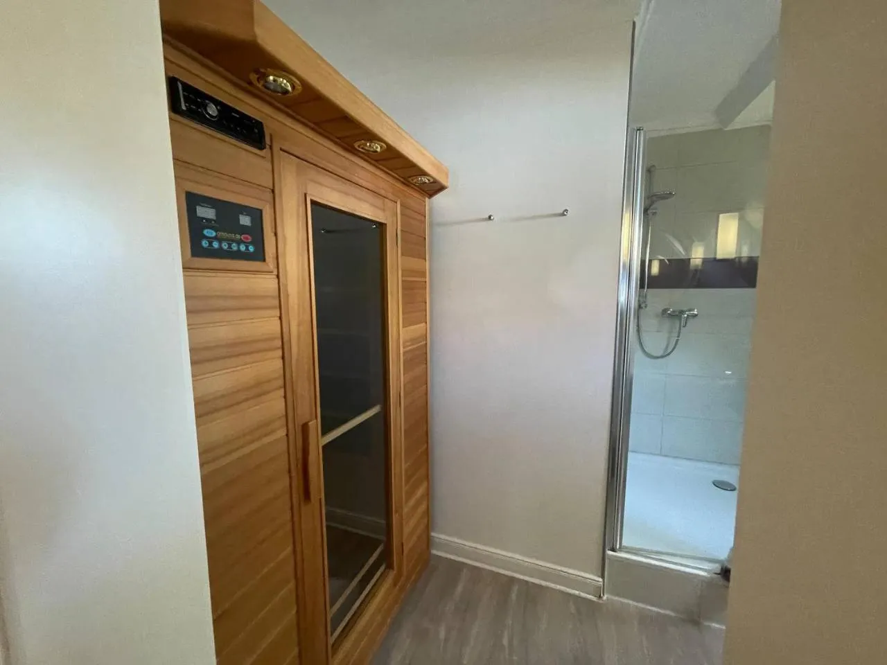 Shower in Hotel Deichvoigt