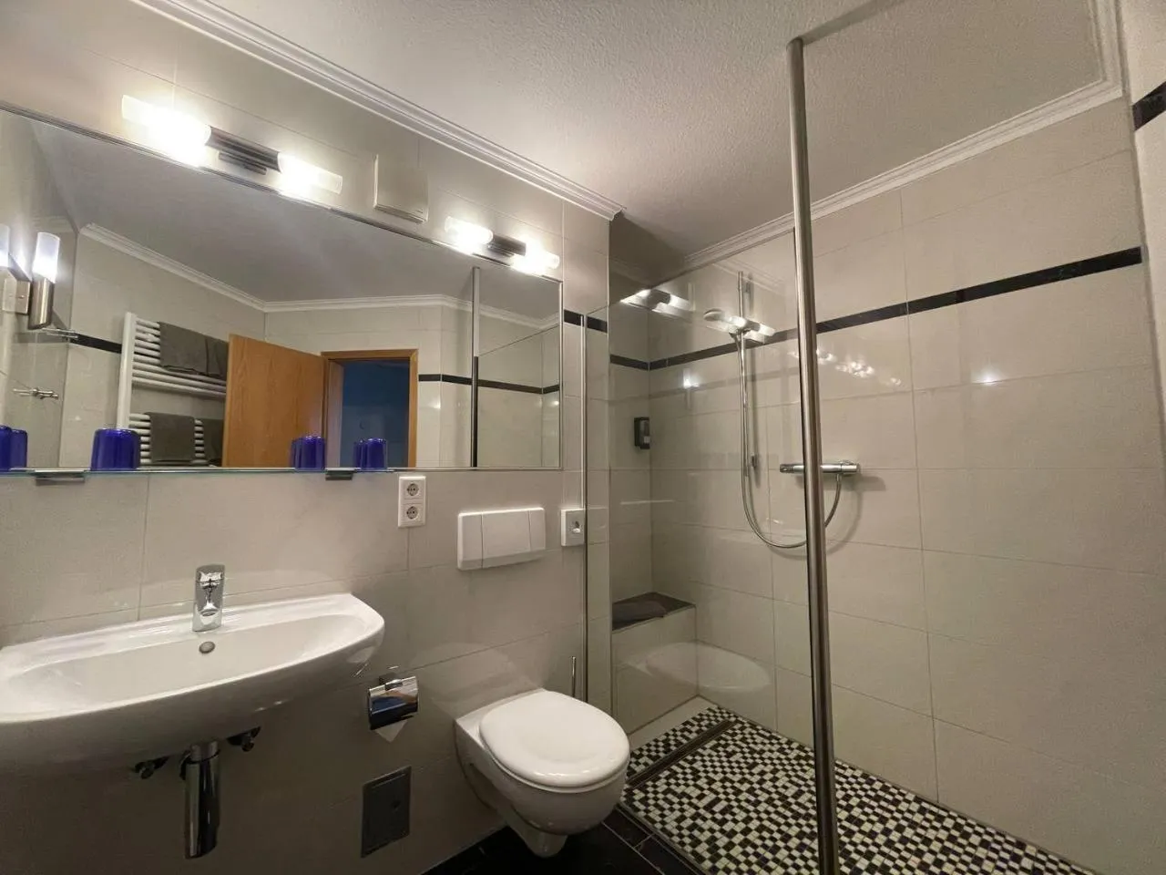 Shower in Hotel Deichvoigt