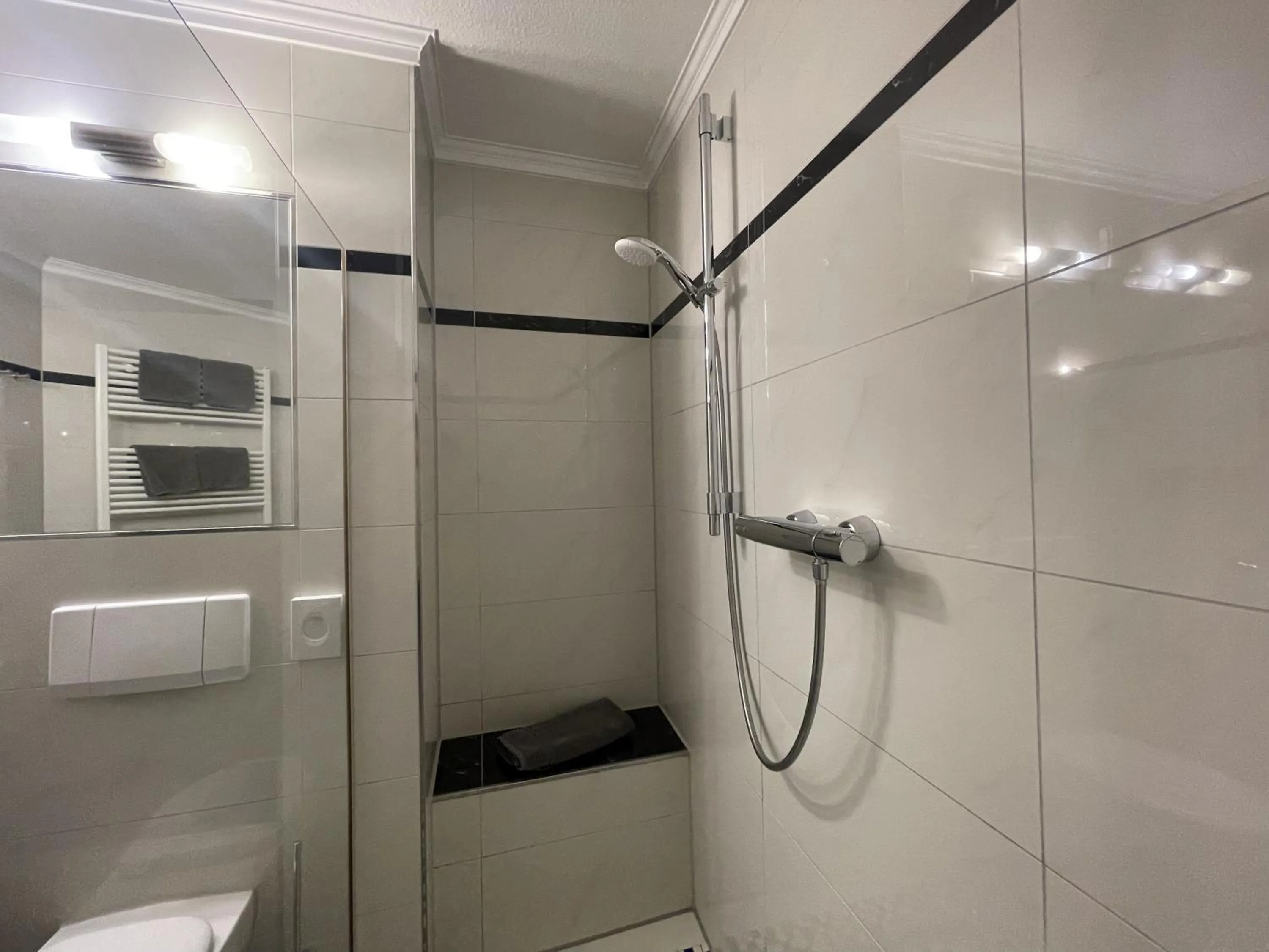 Shower in Hotel Deichvoigt