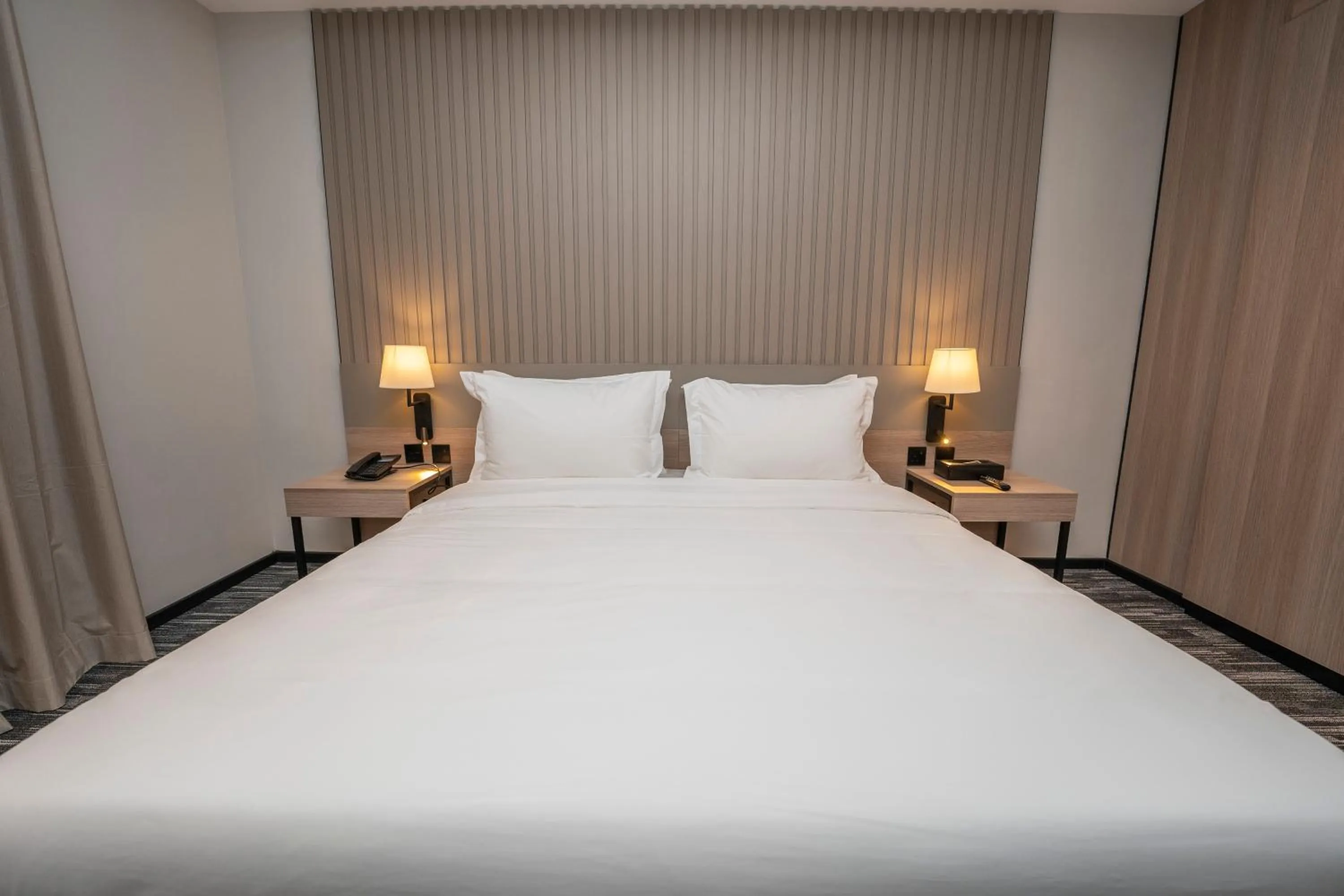 Bedroom, Bed in Manazel Aldiafah serviced Apartments AlSulymaniyah