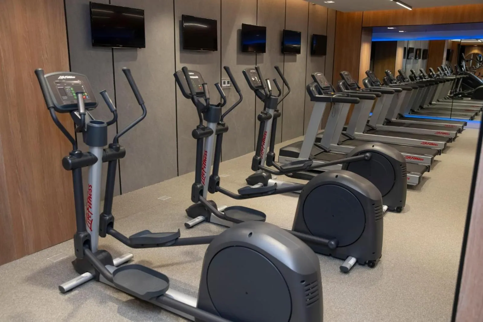 Fitness centre/facilities in Manazel Aldiafah serviced Apartments AlSulymaniyah