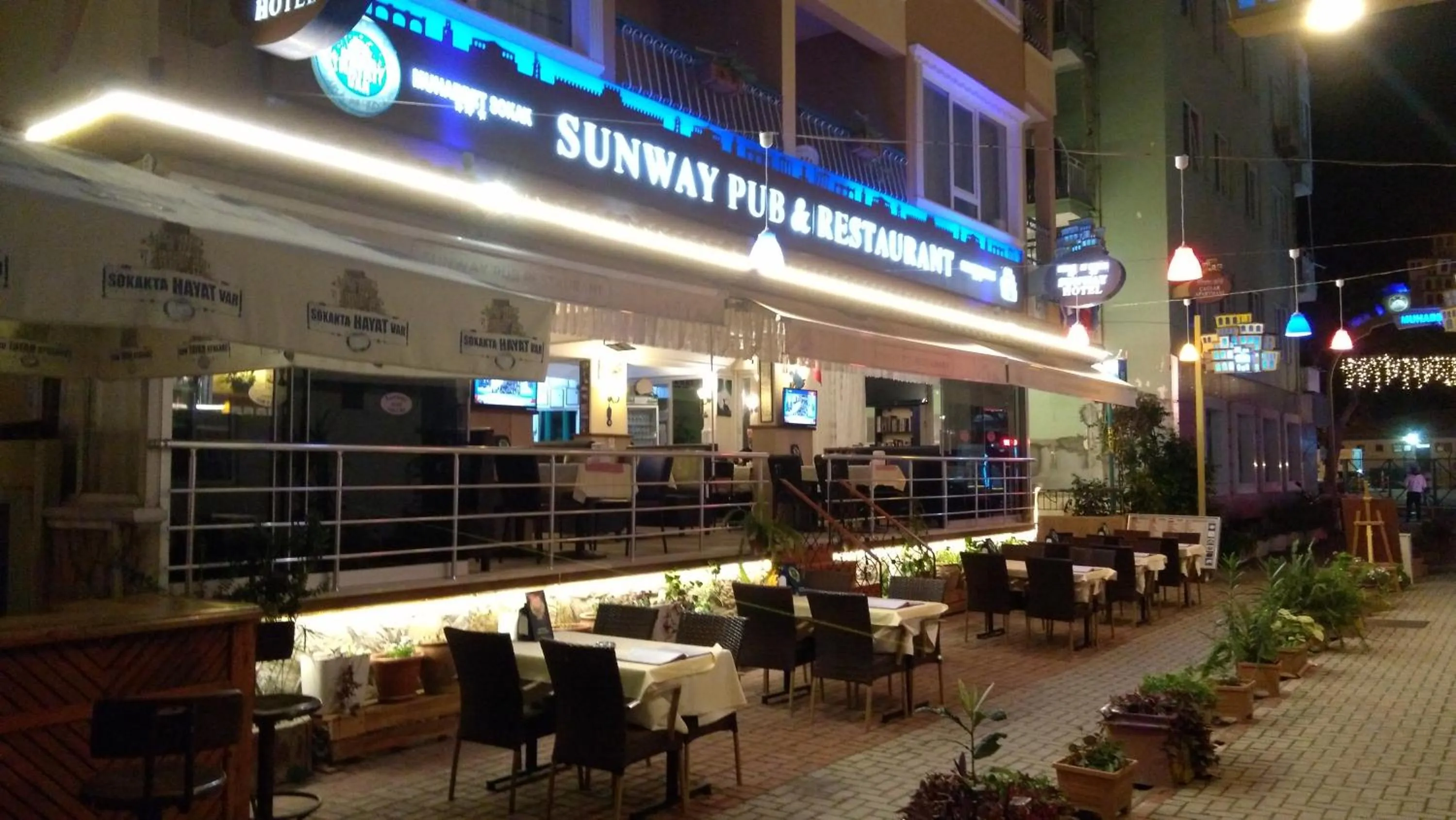 Restaurant/places to eat in Sunway Hotel