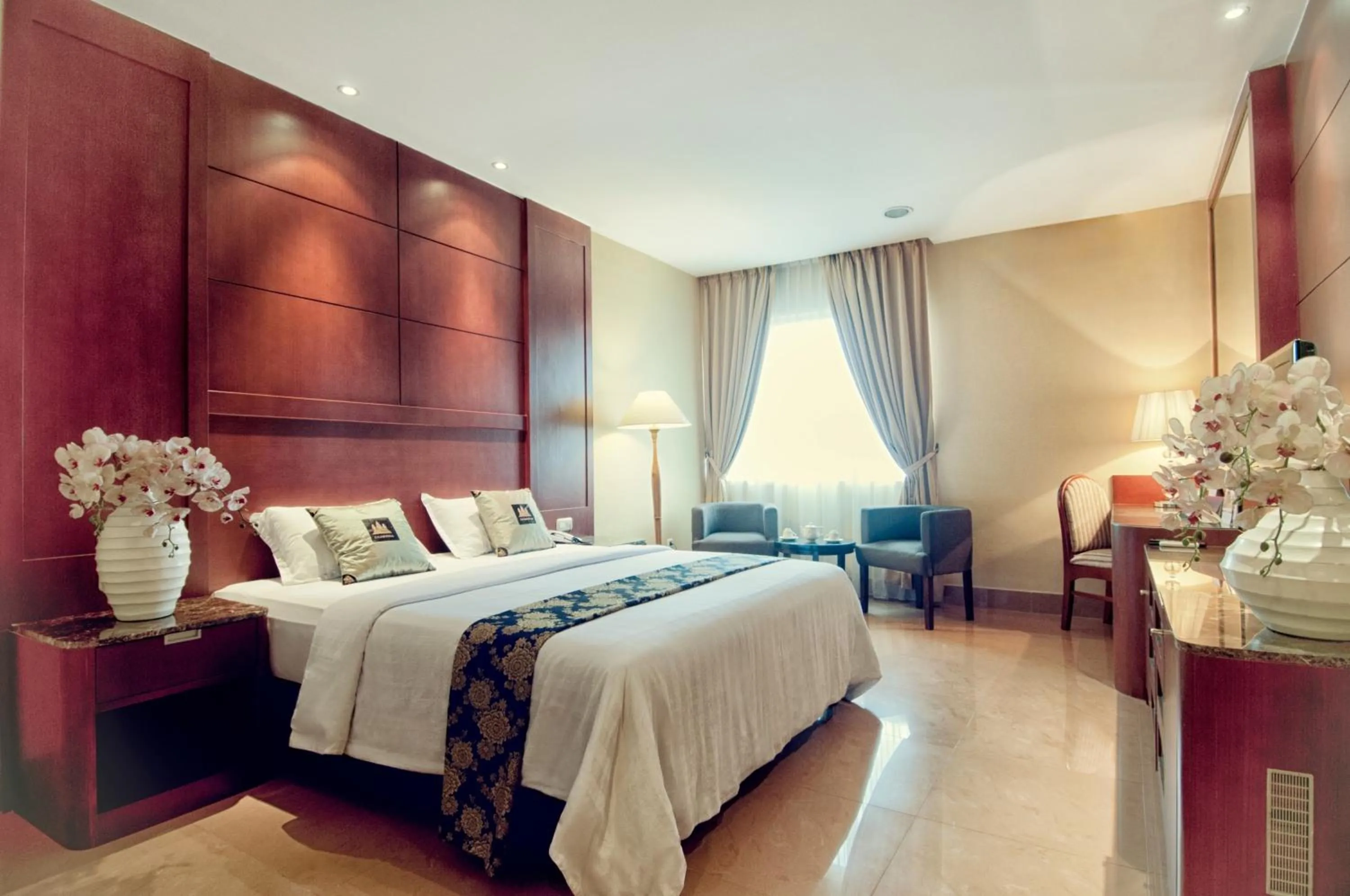 Bedroom, Bed in Grand Sakura Hotel