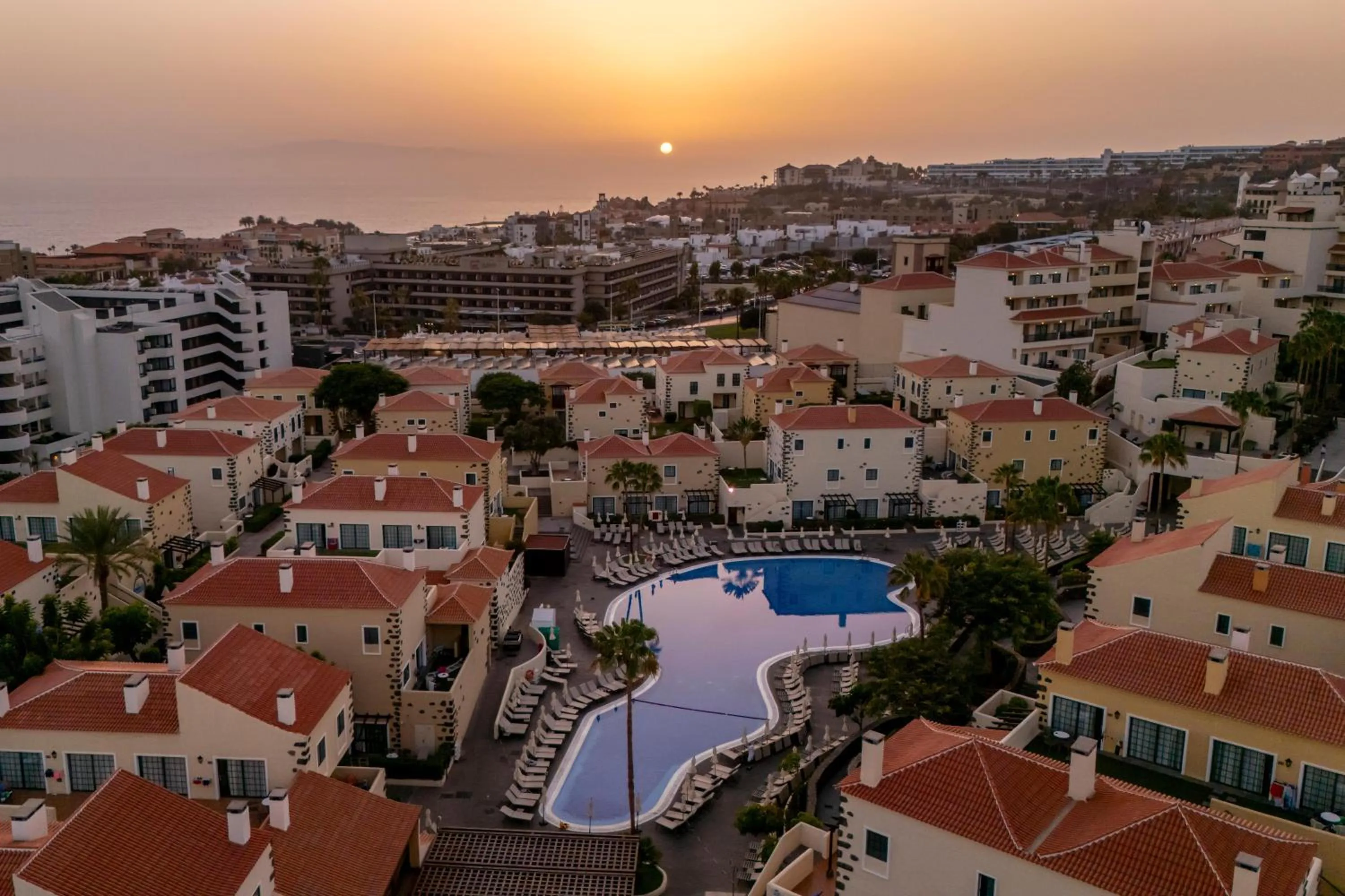 Swimming pool in GF Isabel