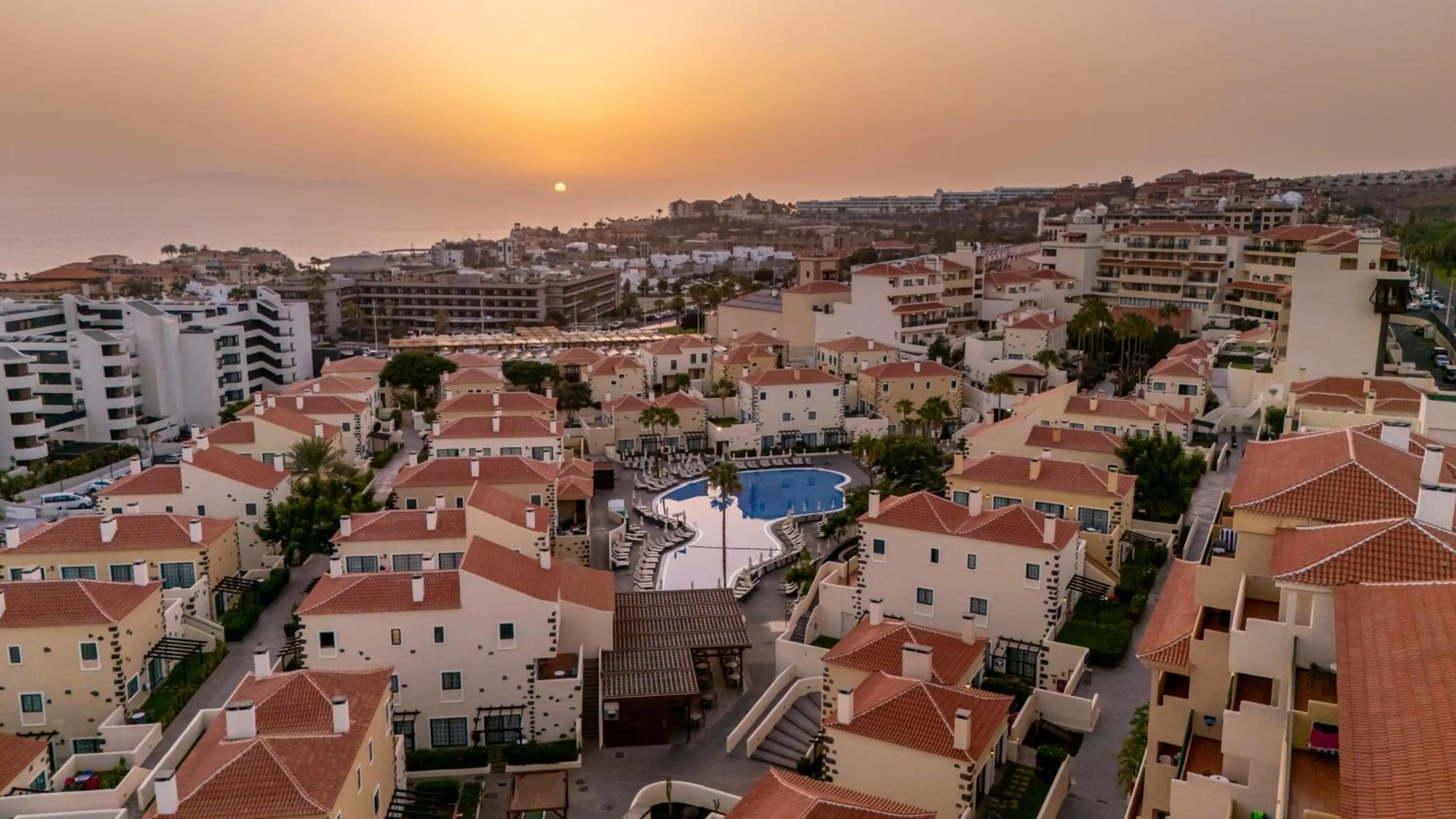 Swimming pool in GF Isabel