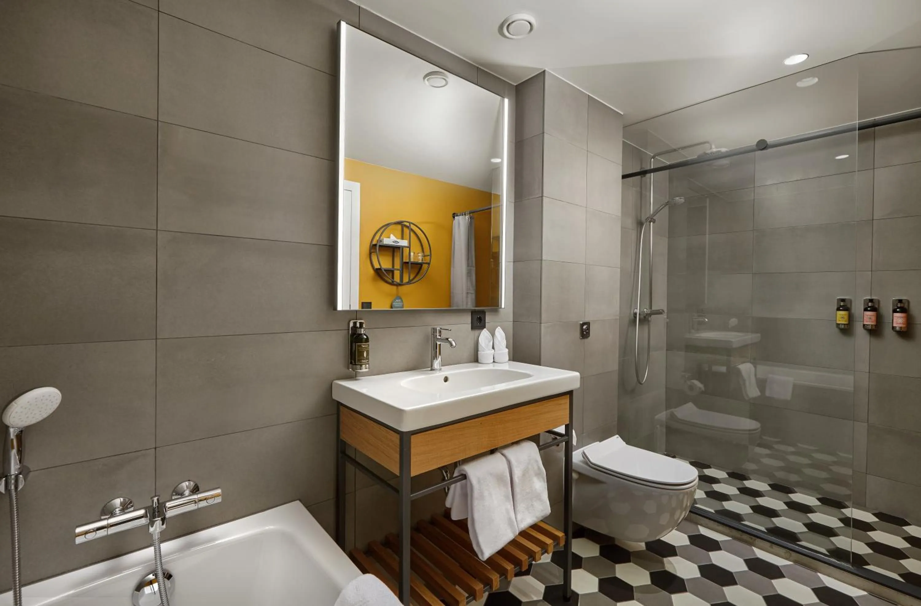 Shower in Mývatn - Berjaya Iceland Hotels