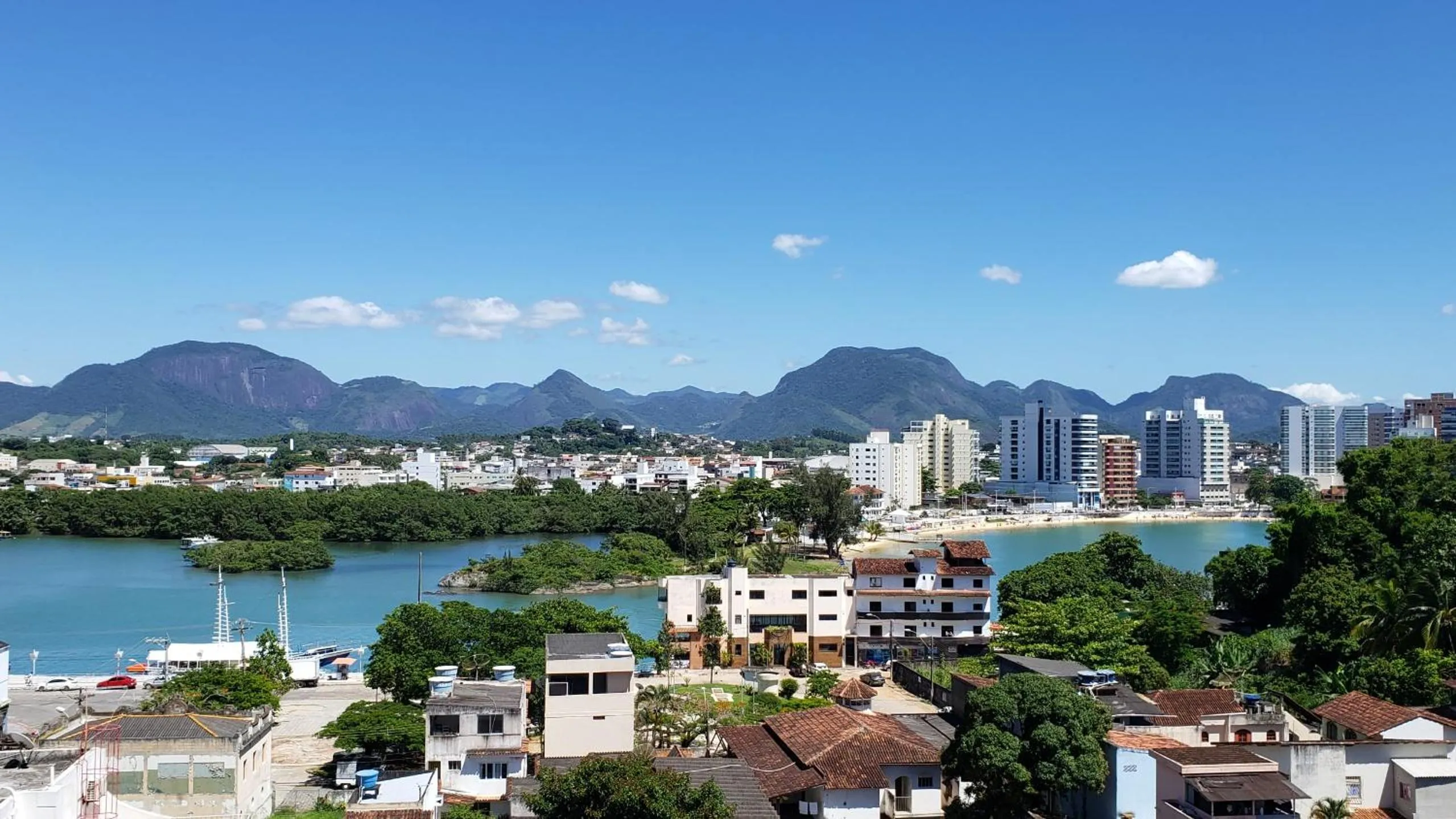 Apartamento Centro de Guarapari - Próximo à Praia - Wi-Fi - Vista Mar!