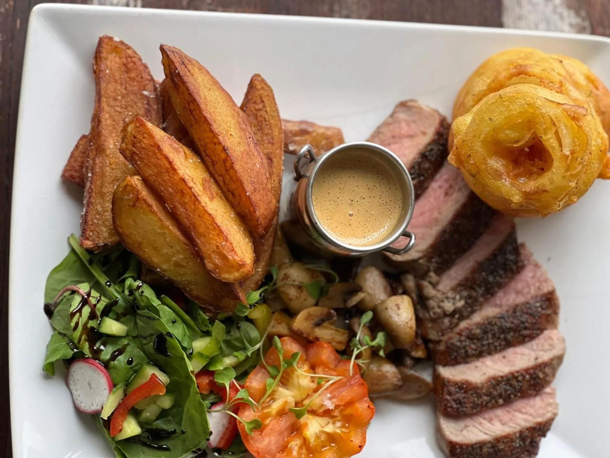 Food and drinks in The Grey Gull Hotel